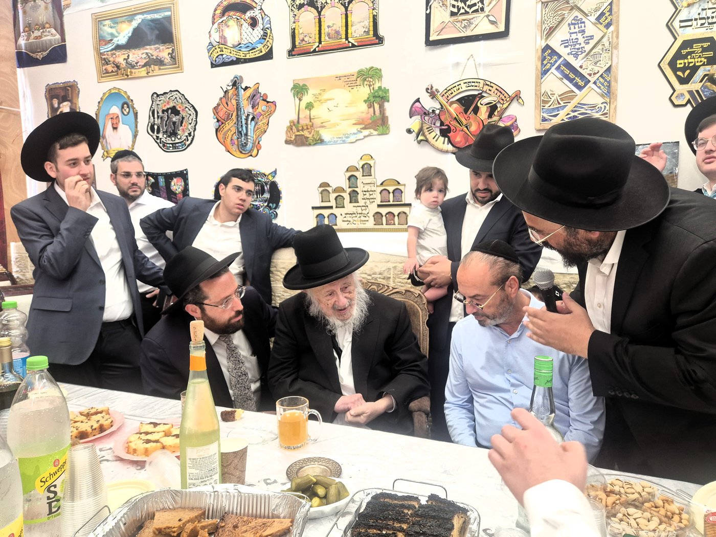 חג הסוכות במחיצת מרן הגרב"ד פוברסקי שליט"א