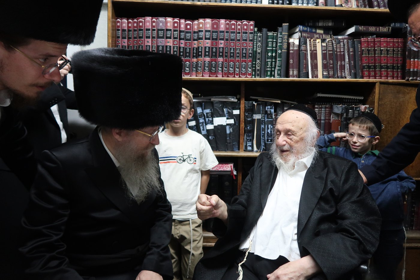 חג הסוכות במחיצת מרן הגרב"ד פוברסקי שליט"א