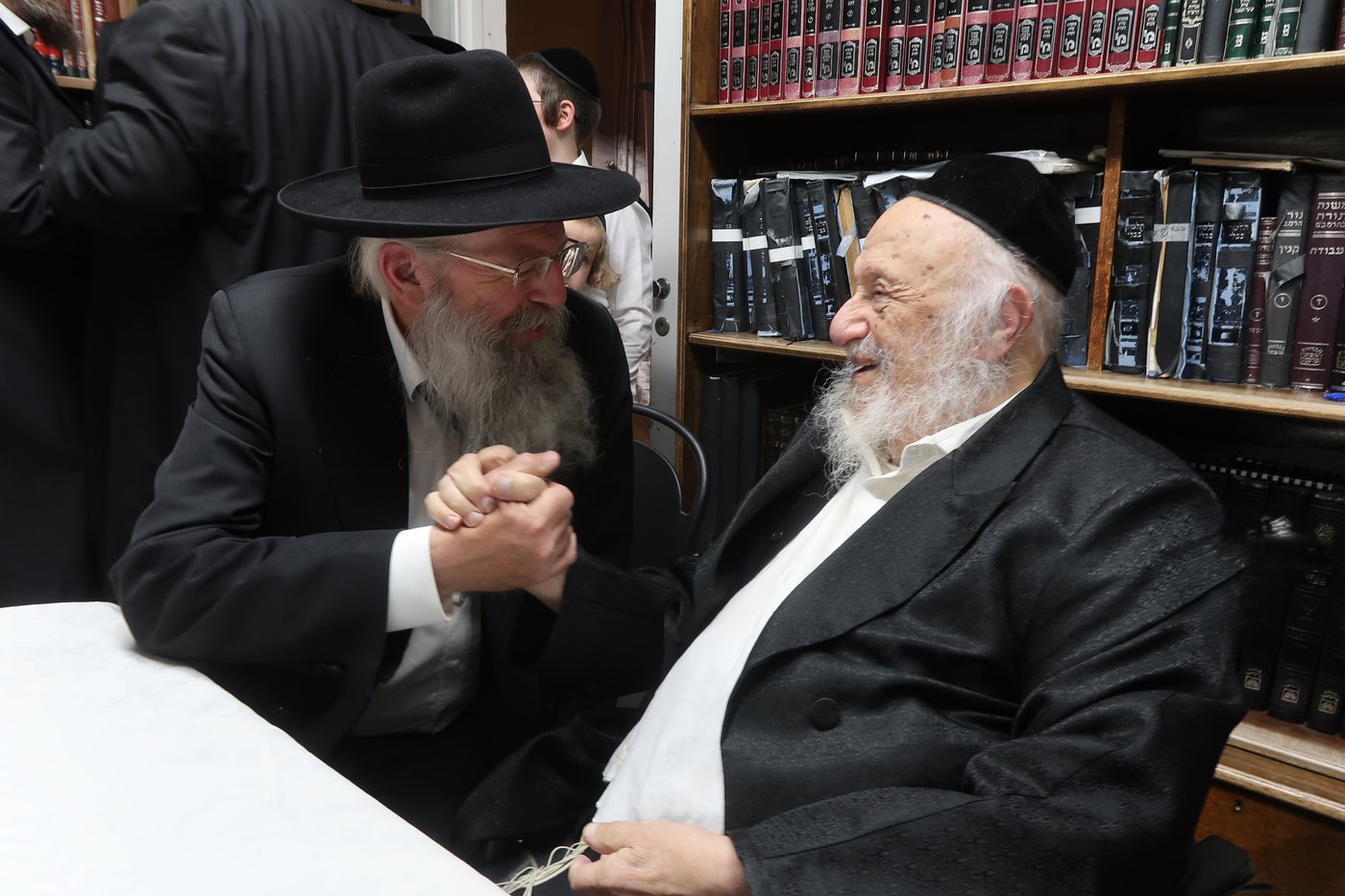 חג הסוכות במחיצת מרן הגרב"ד פוברסקי שליט"א