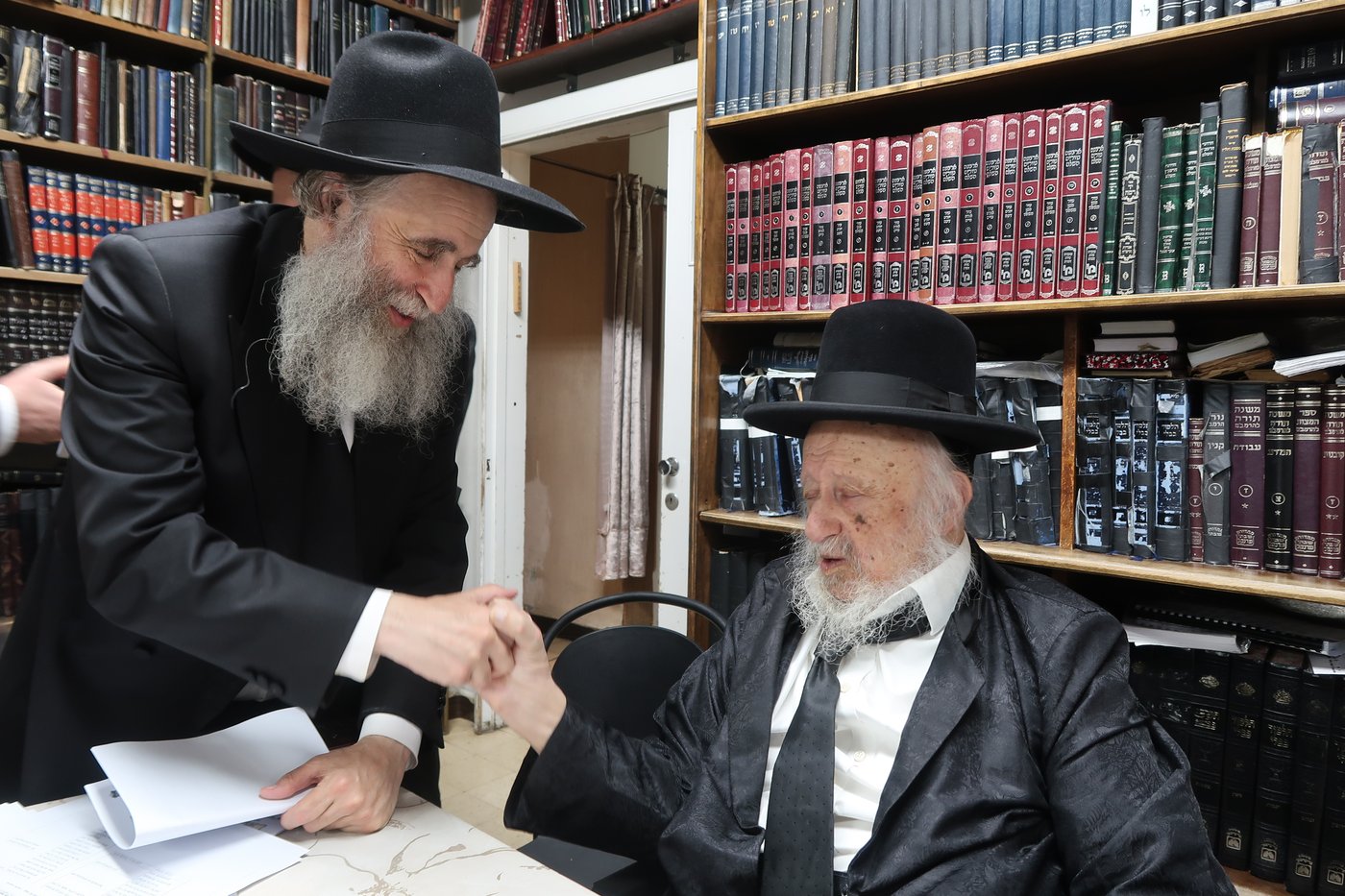 חג הסוכות במחיצת מרן הגרב"ד פוברסקי שליט"א