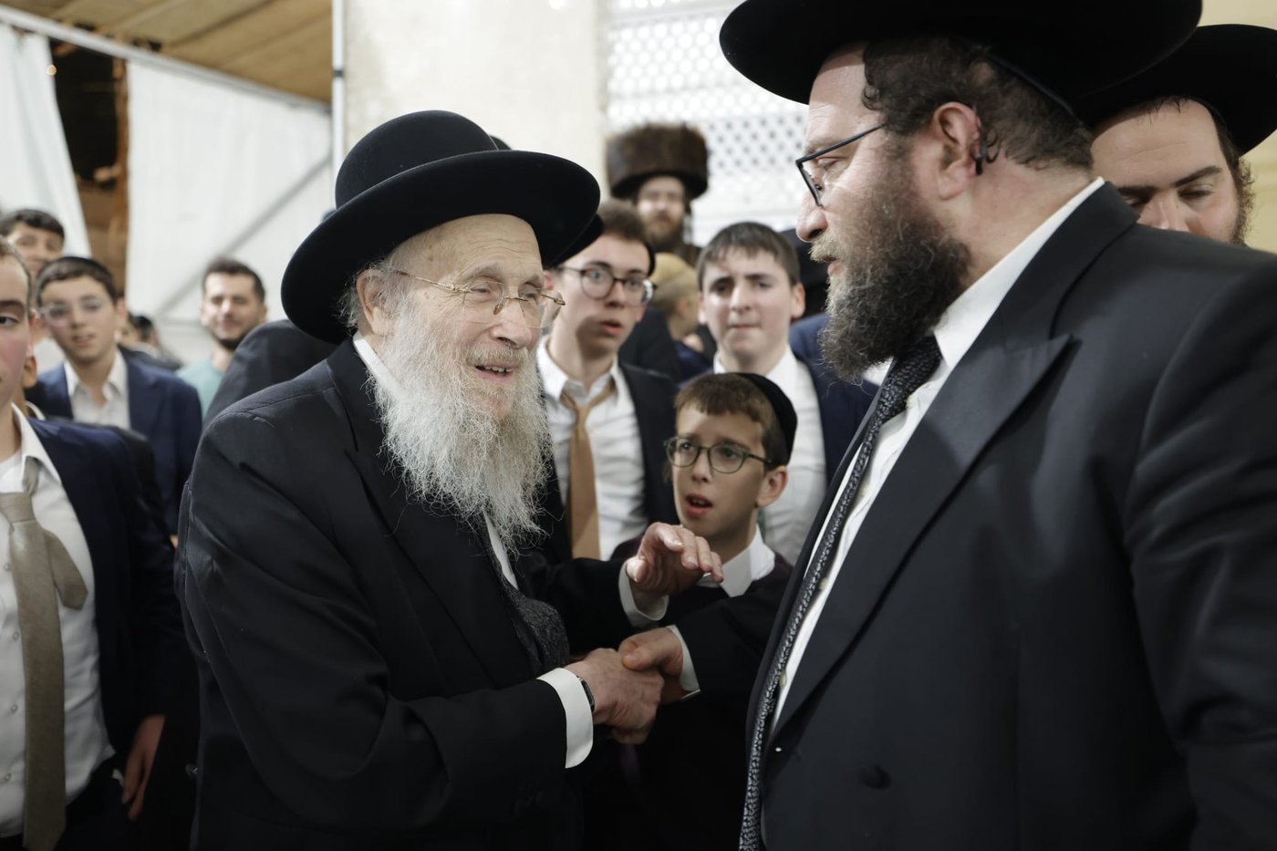 שמחת בית השואבה בברכת שמואל | צילום: שמוליק קורלנסקי
