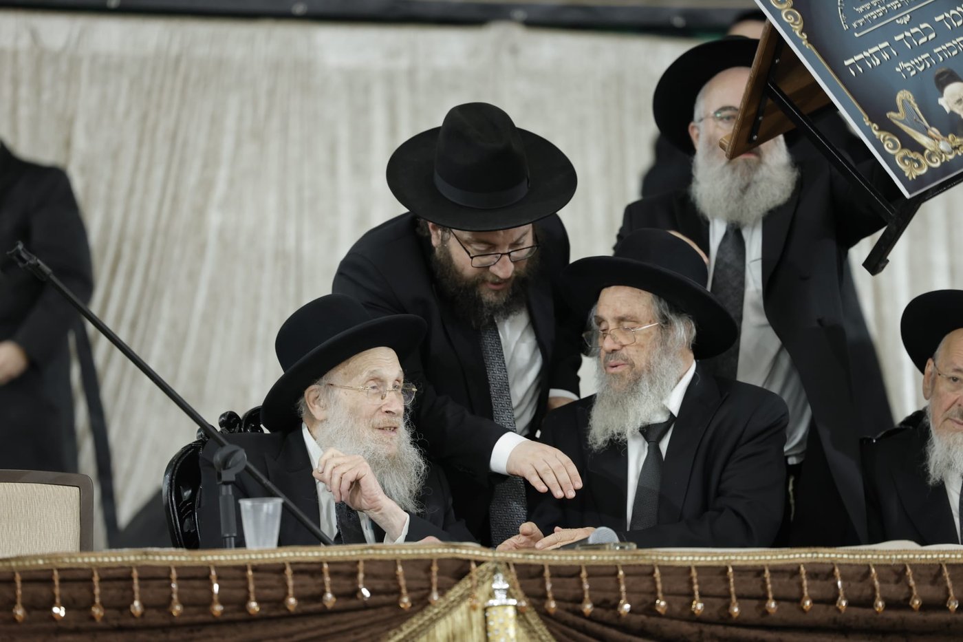 שמחת בית השואבה בברכת שמואל | צילום: שמוליק קורלנסקי
