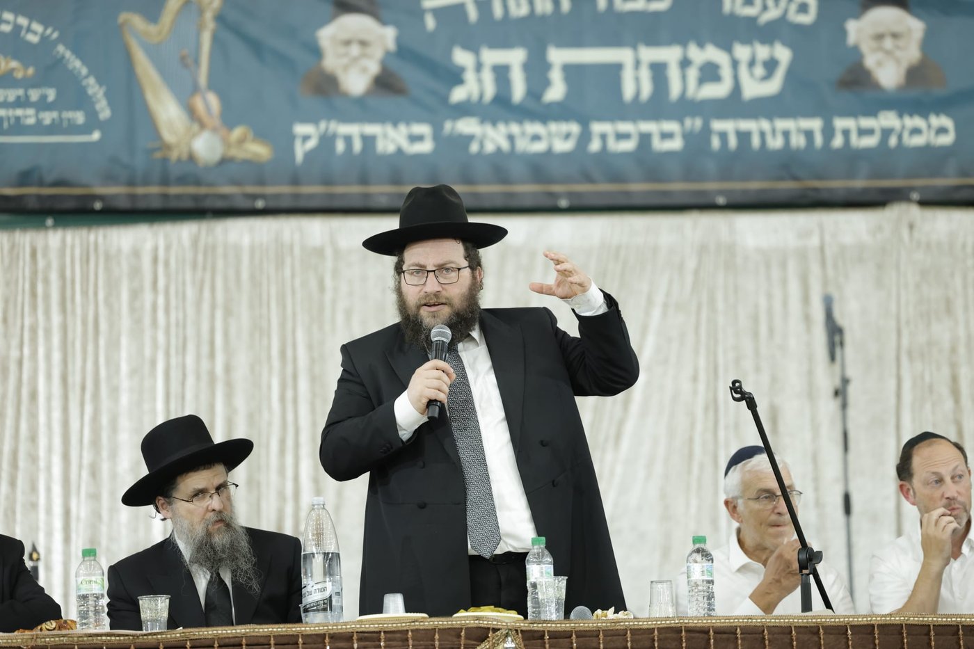 שמחת בית השואבה בברכת שמואל | צילום: שמוליק קורלנסקי