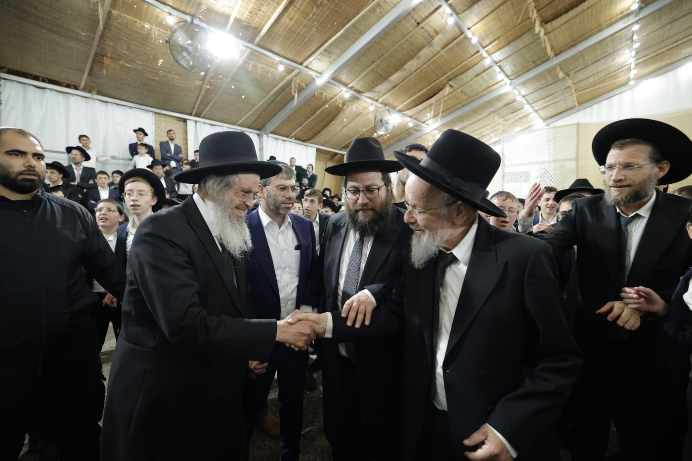 שמחת בית השואבה בברכת שמואל | צילום: שמוליק קורלנסקי