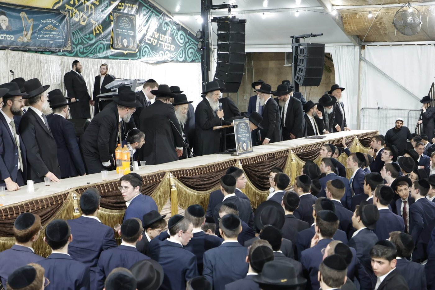שמחת בית השואבה בברכת שמואל | צילום: שמוליק קורלנסקי