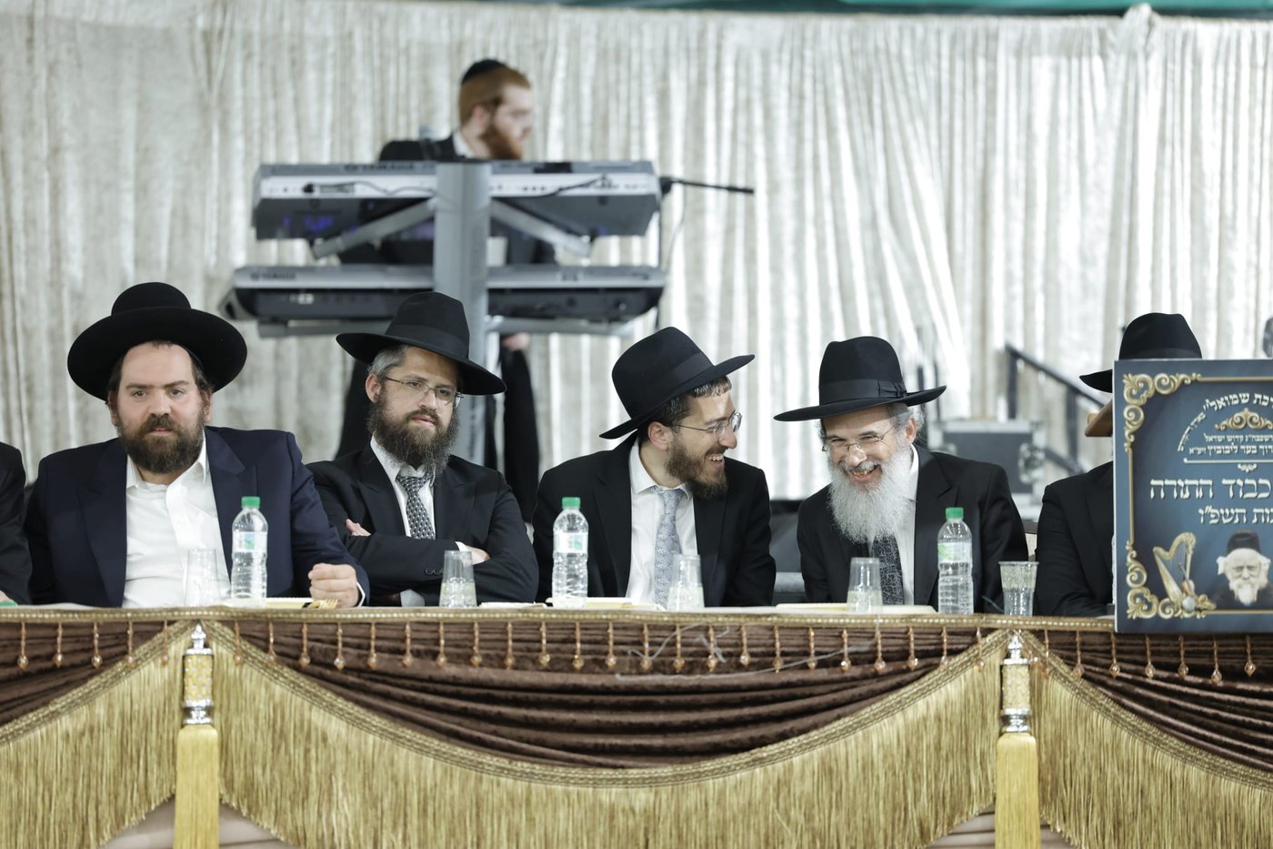 שמחת בית השואבה בברכת שמואל | צילום: שמוליק קורלנסקי