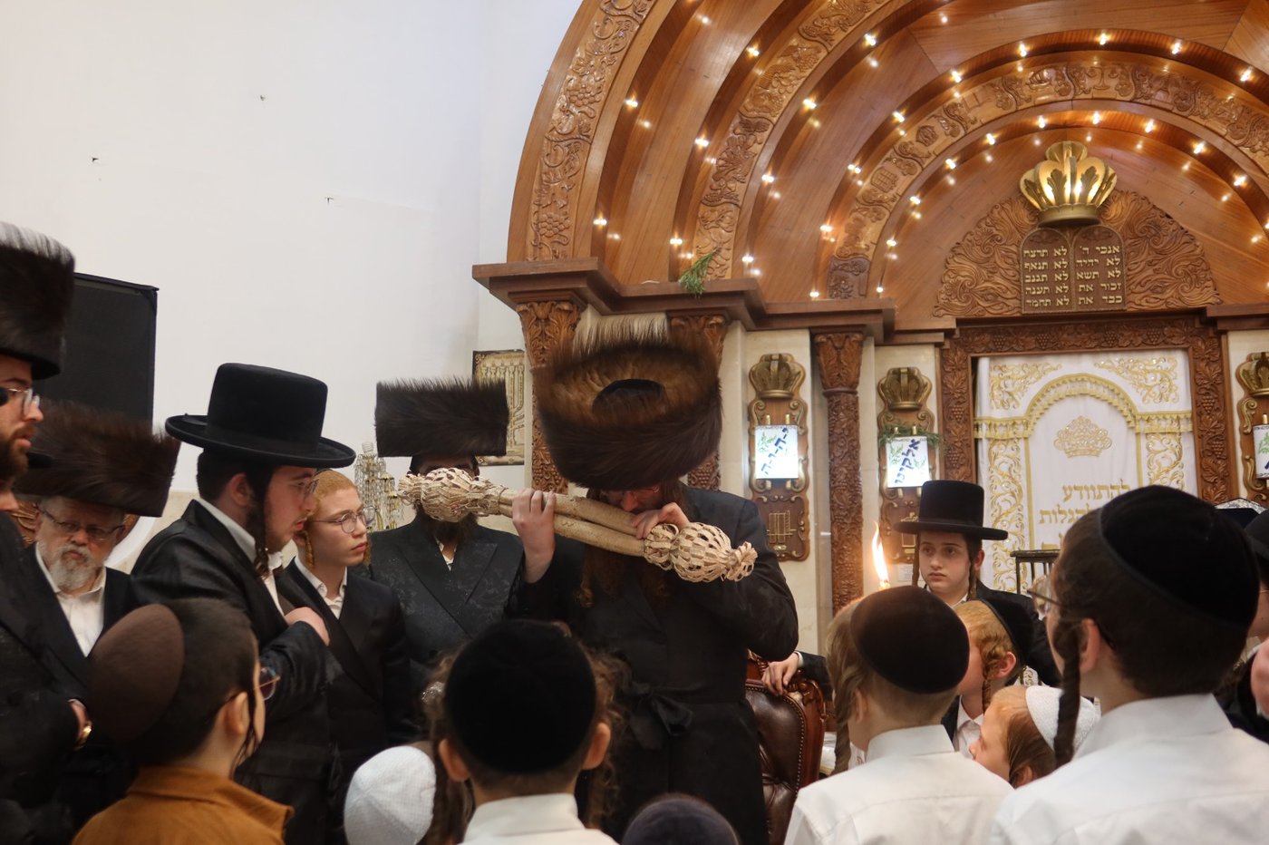 חג הסוכות במרכז חסידות קאליב | צילום: באדיבות המצלם