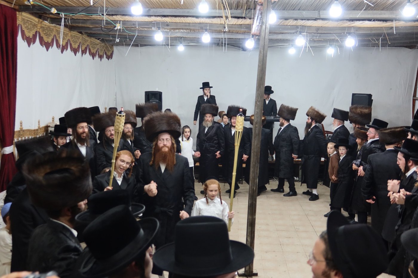 חג הסוכות במרכז חסידות קאליב | צילום: באדיבות המצלם
