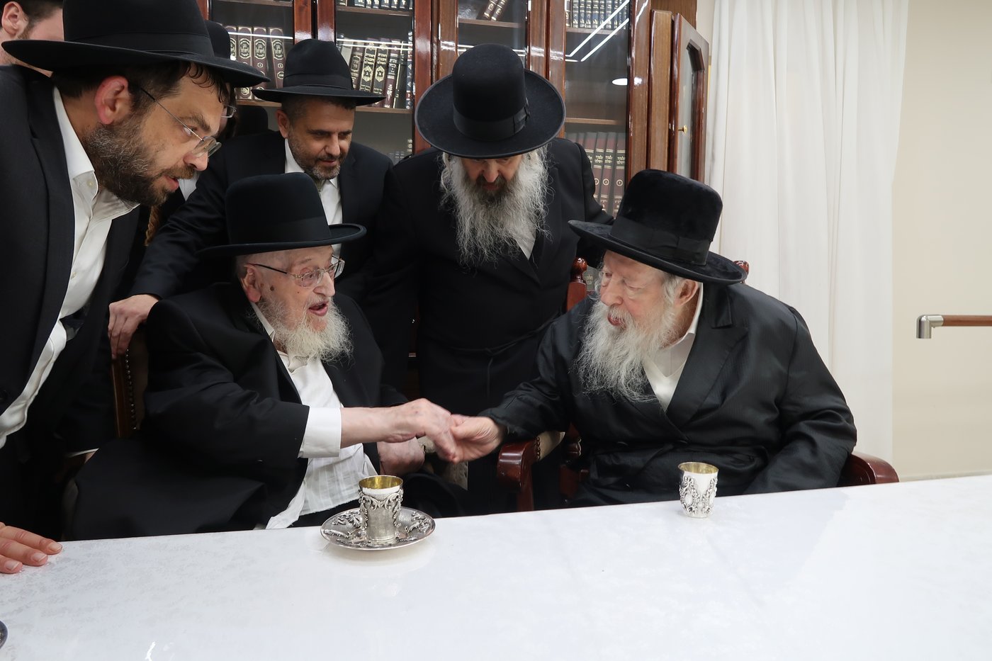 הגאון רבי מאיר צבי ברגמן שליט"א בביקור אצל כ"ק האדמו"ר מגור שליט"א
