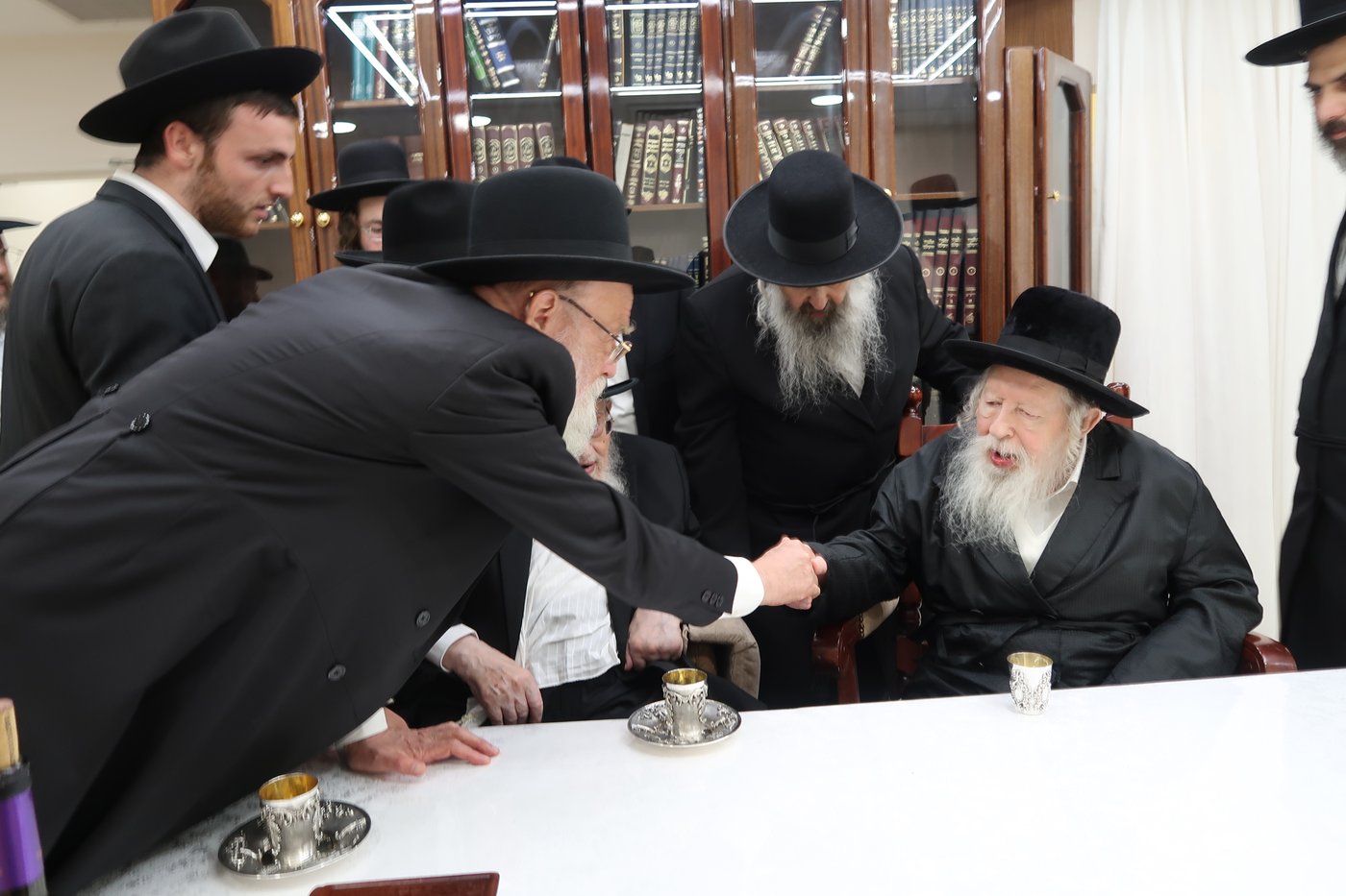 הגאון רבי מאיר צבי ברגמן שליט"א בביקור אצל כ"ק האדמו"ר מגור שליט"א