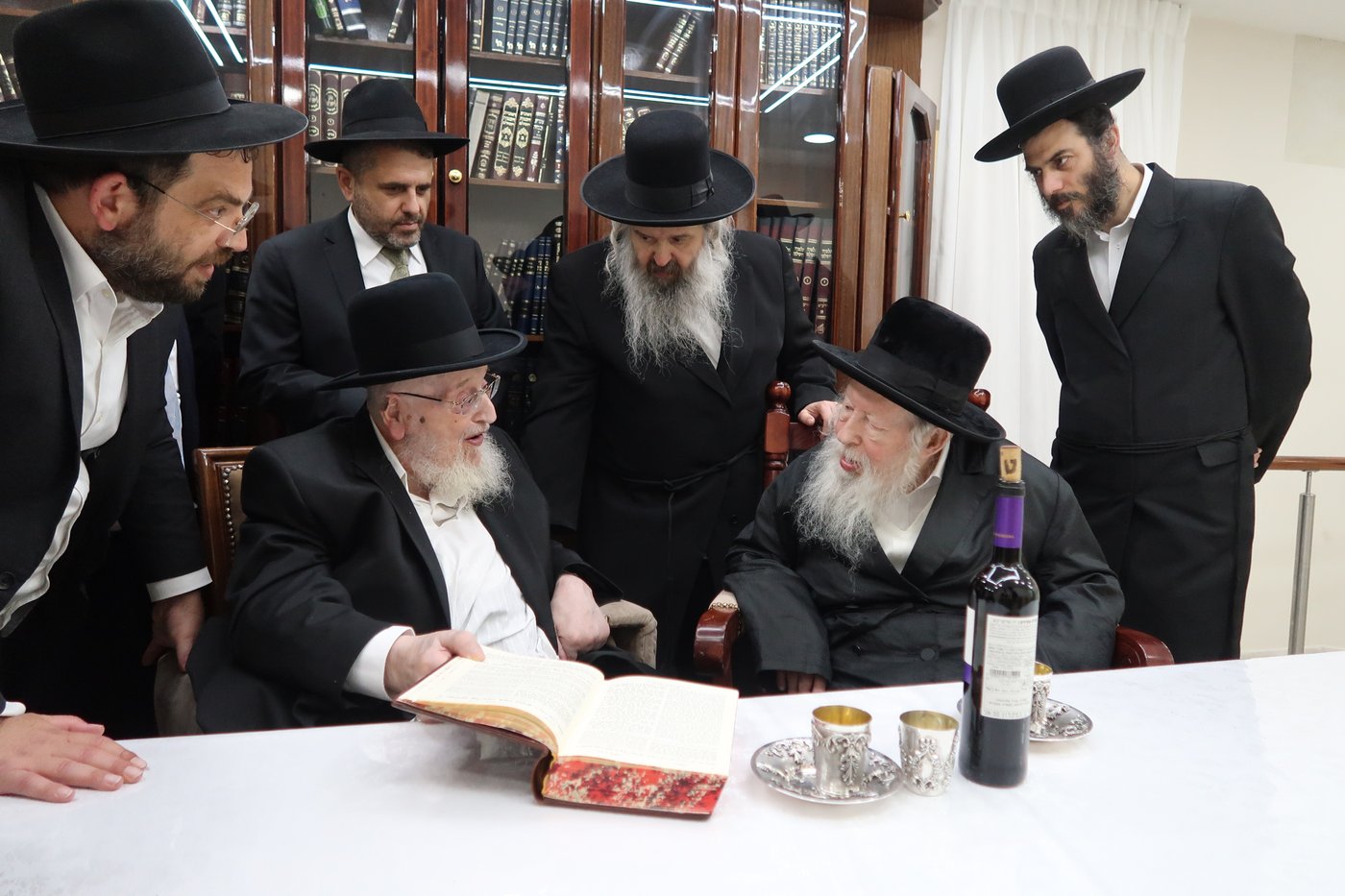 הגאון רבי מאיר צבי ברגמן שליט"א בביקור אצל כ"ק האדמו"ר מגור שליט"א