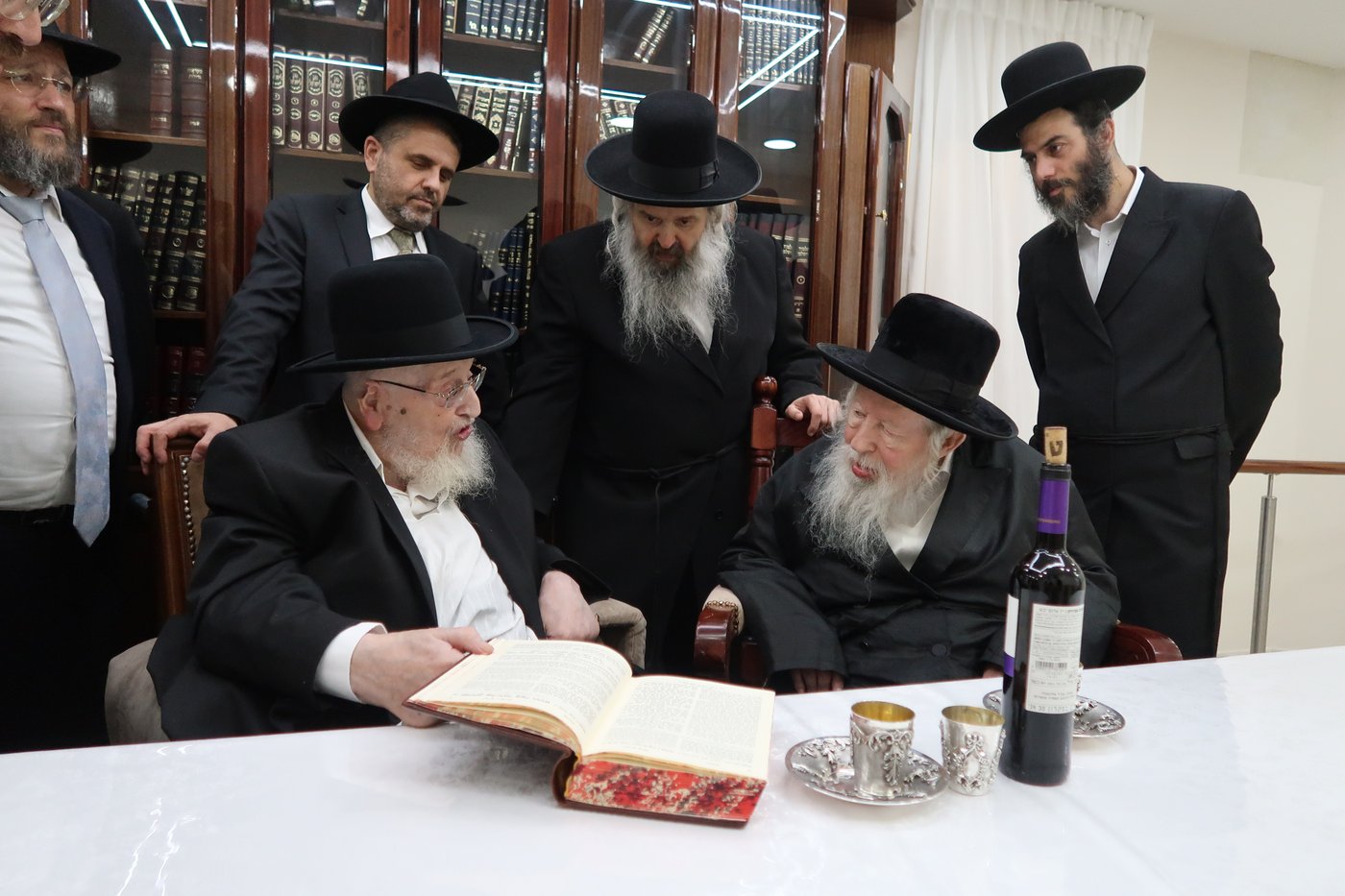 הגאון רבי מאיר צבי ברגמן שליט"א בביקור אצל כ"ק האדמו"ר מגור שליט"א