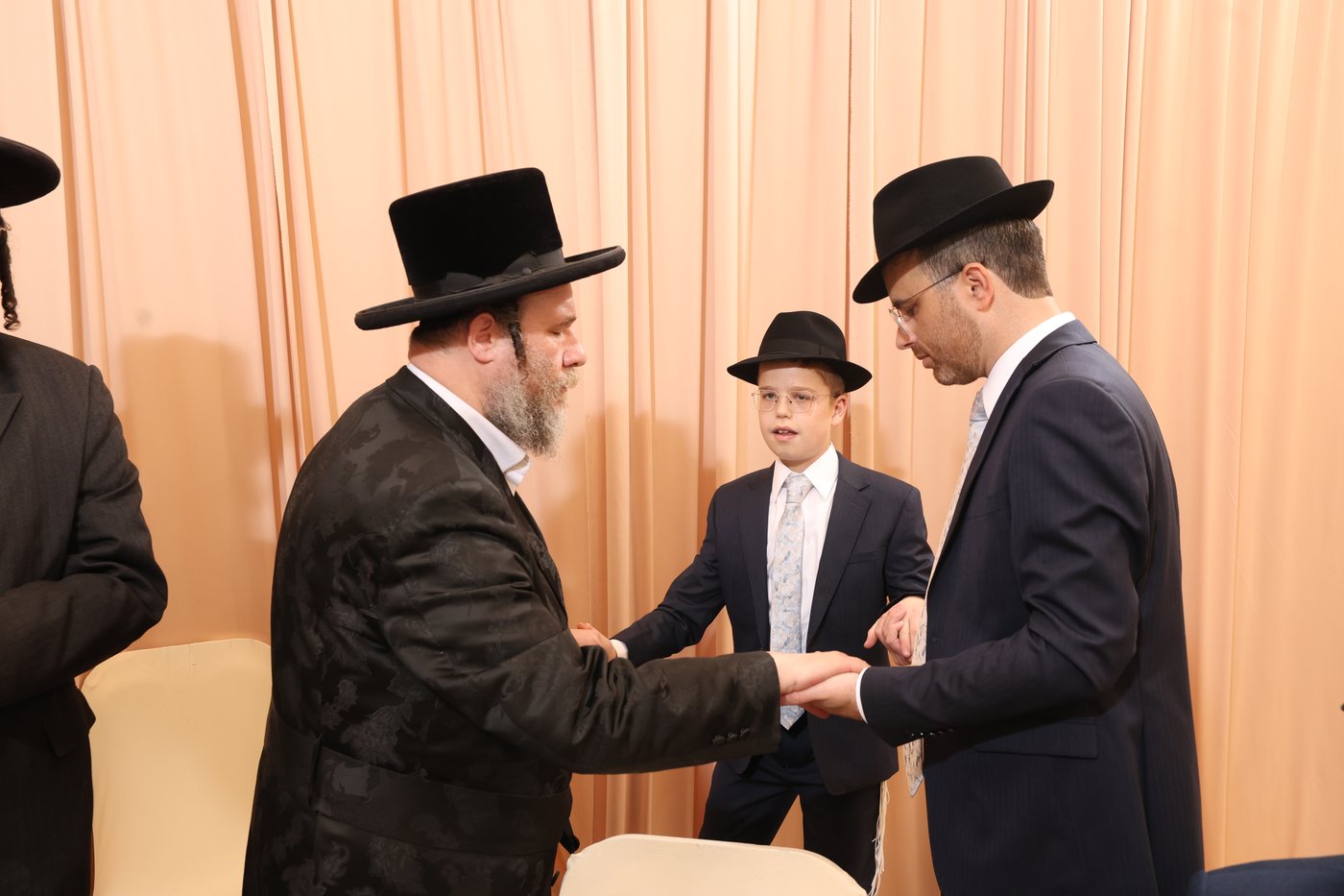 שמחת בר המצווה לבנו של משה רבר