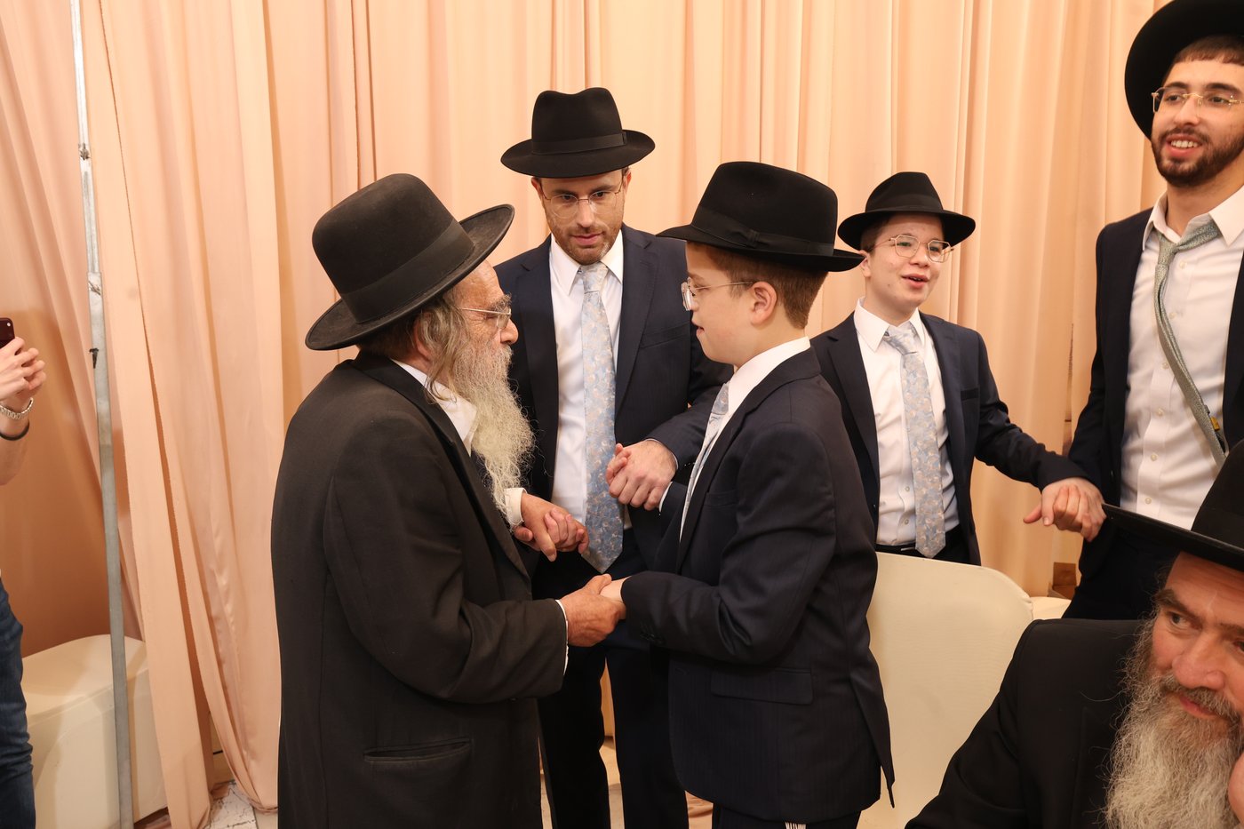 שמחת בר המצווה לבנו של משה רבר