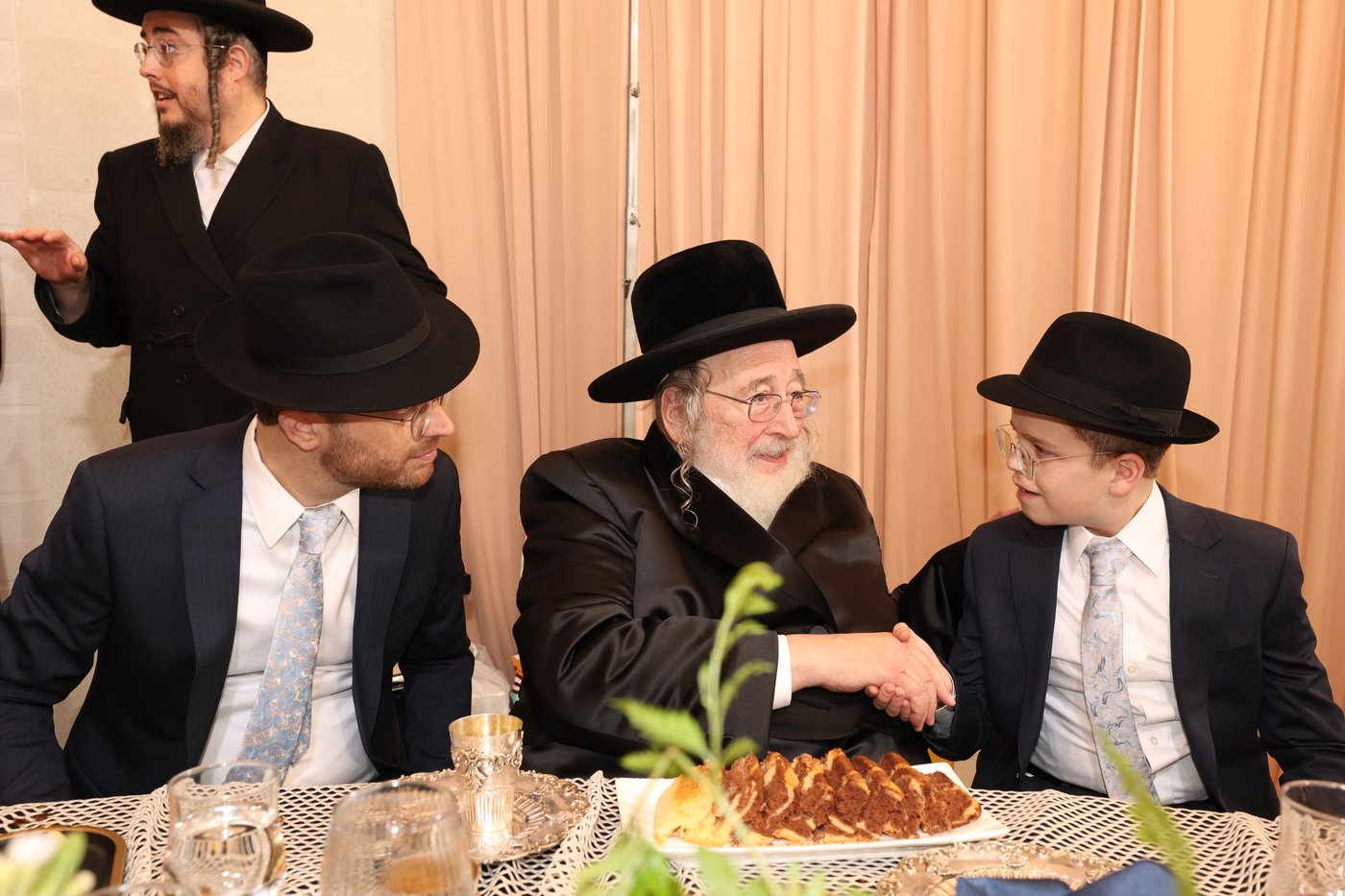 שמחת בר המצווה לבנו של משה רבר