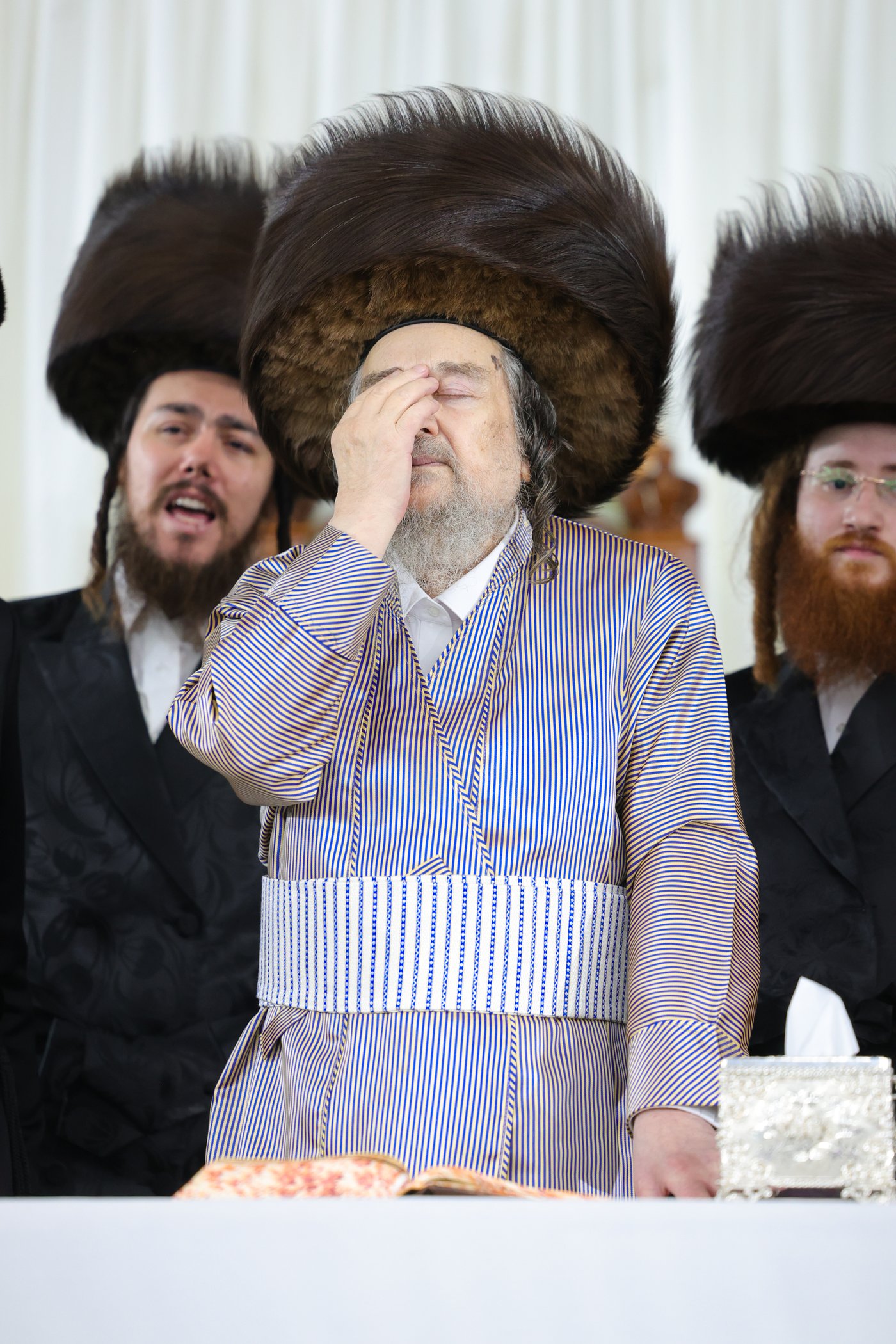 הקפות שניות אצל הגאון רבי יעקב מאיר שכטר