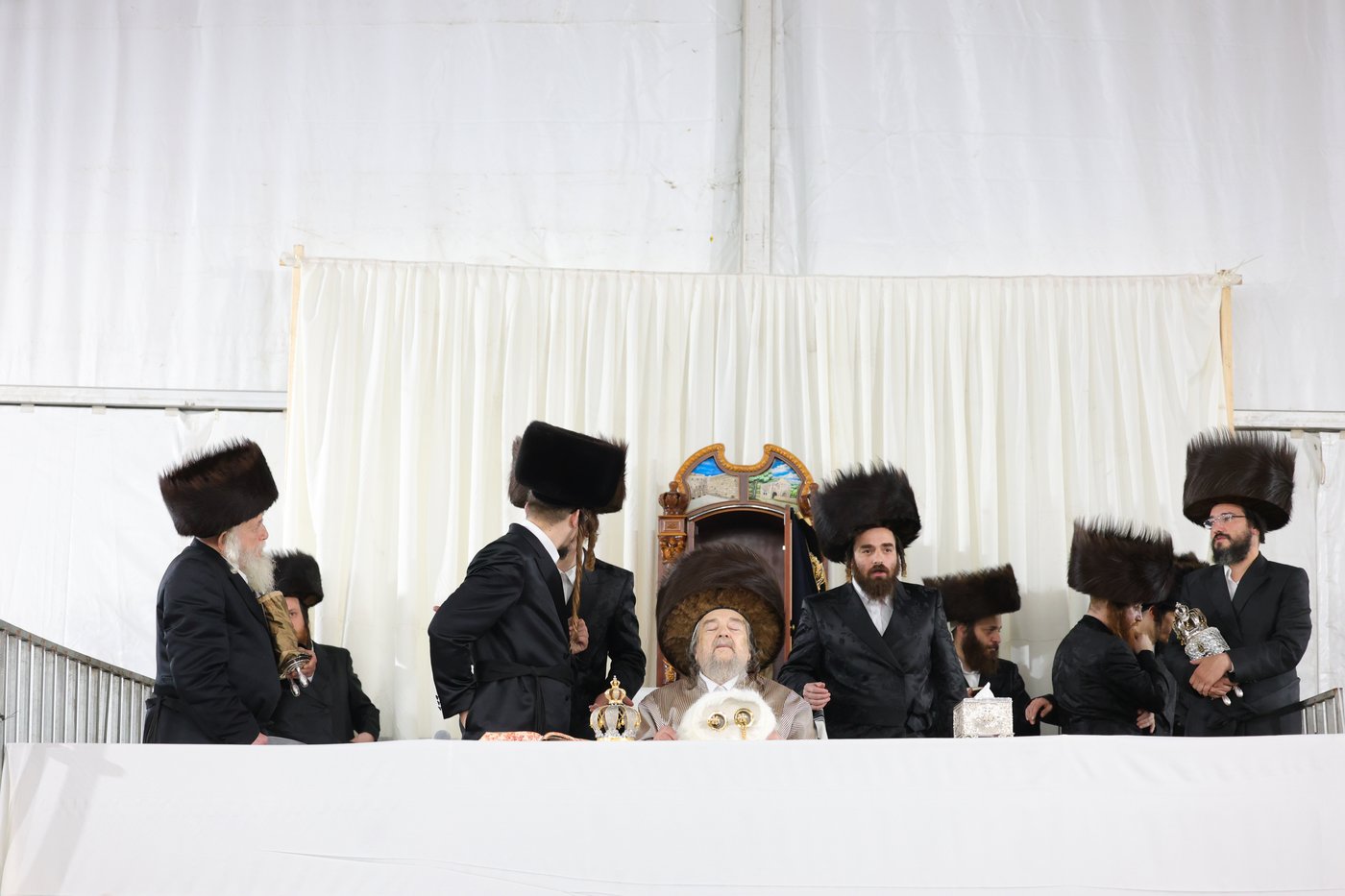 הקפות שניות אצל הגאון רבי יעקב מאיר שכטר