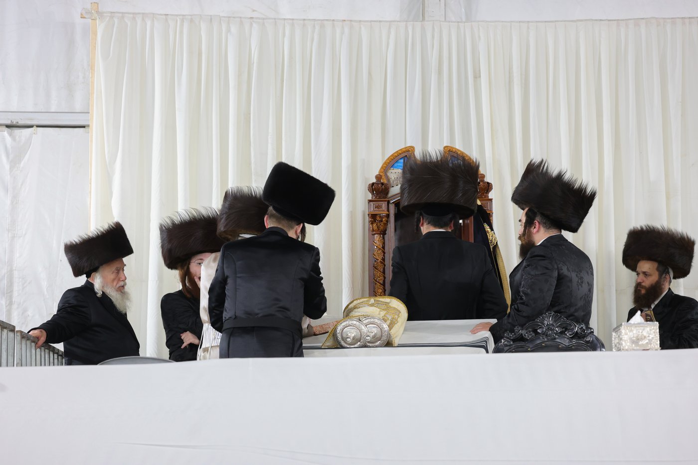 הקפות שניות אצל הגאון רבי יעקב מאיר שכטר
