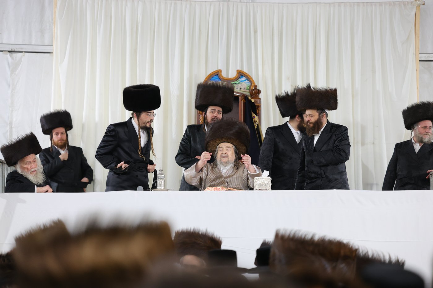 הקפות שניות אצל הגאון רבי יעקב מאיר שכטר