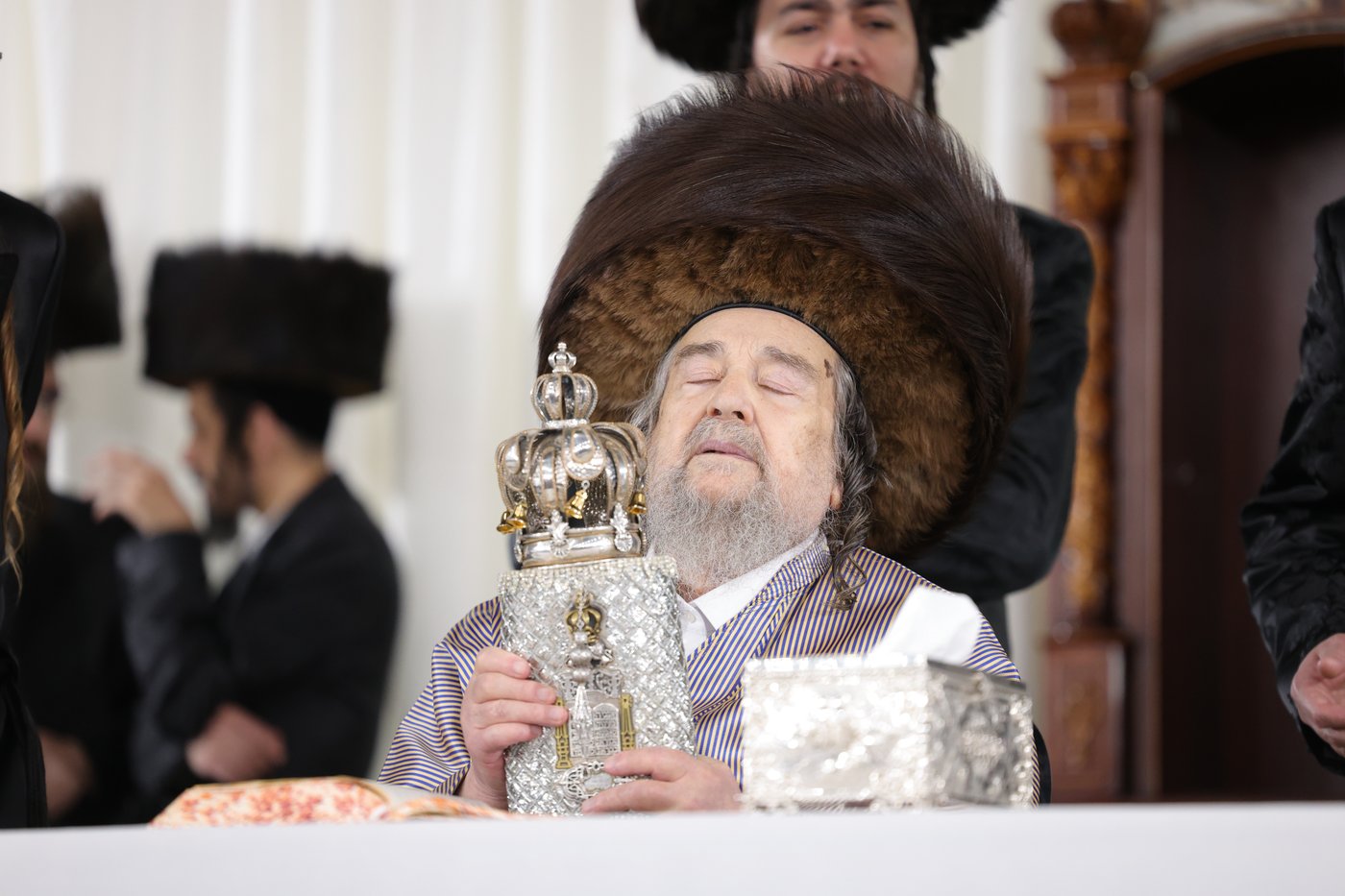 הקפות שניות אצל הגאון רבי יעקב מאיר שכטר