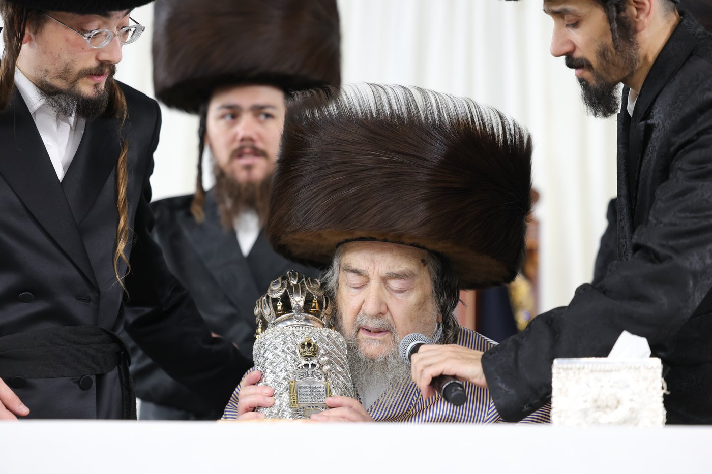 הקפות שניות אצל הגאון רבי יעקב מאיר שכטר
