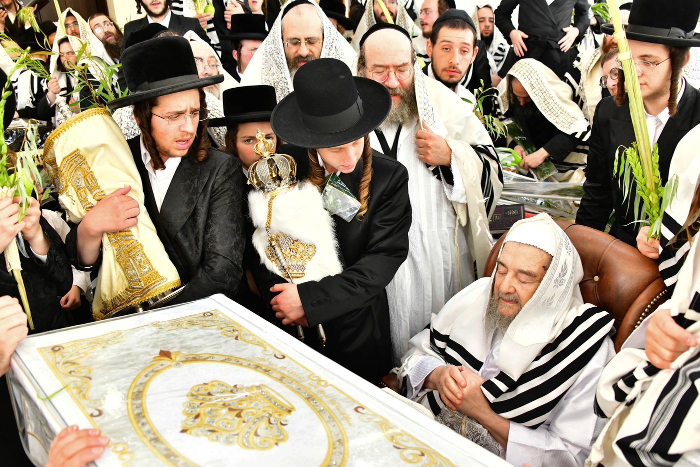 הושענא רבה אצל הגאון רבי יעקב מאיר שכטר