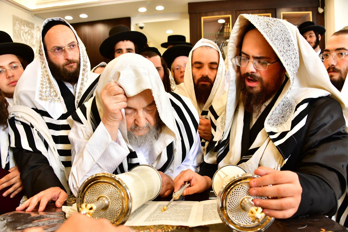 הושענא רבה אצל הגאון רבי יעקב מאיר שכטר