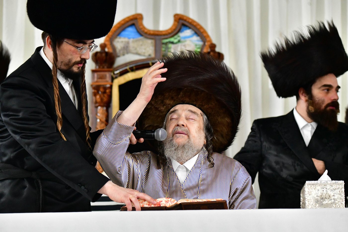 הקפות שניות אצל הגאון רבי יעקב מאיר שכטר