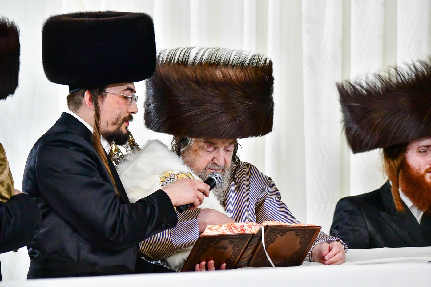 הקפות שניות אצל הגאון רבי יעקב מאיר שכטר