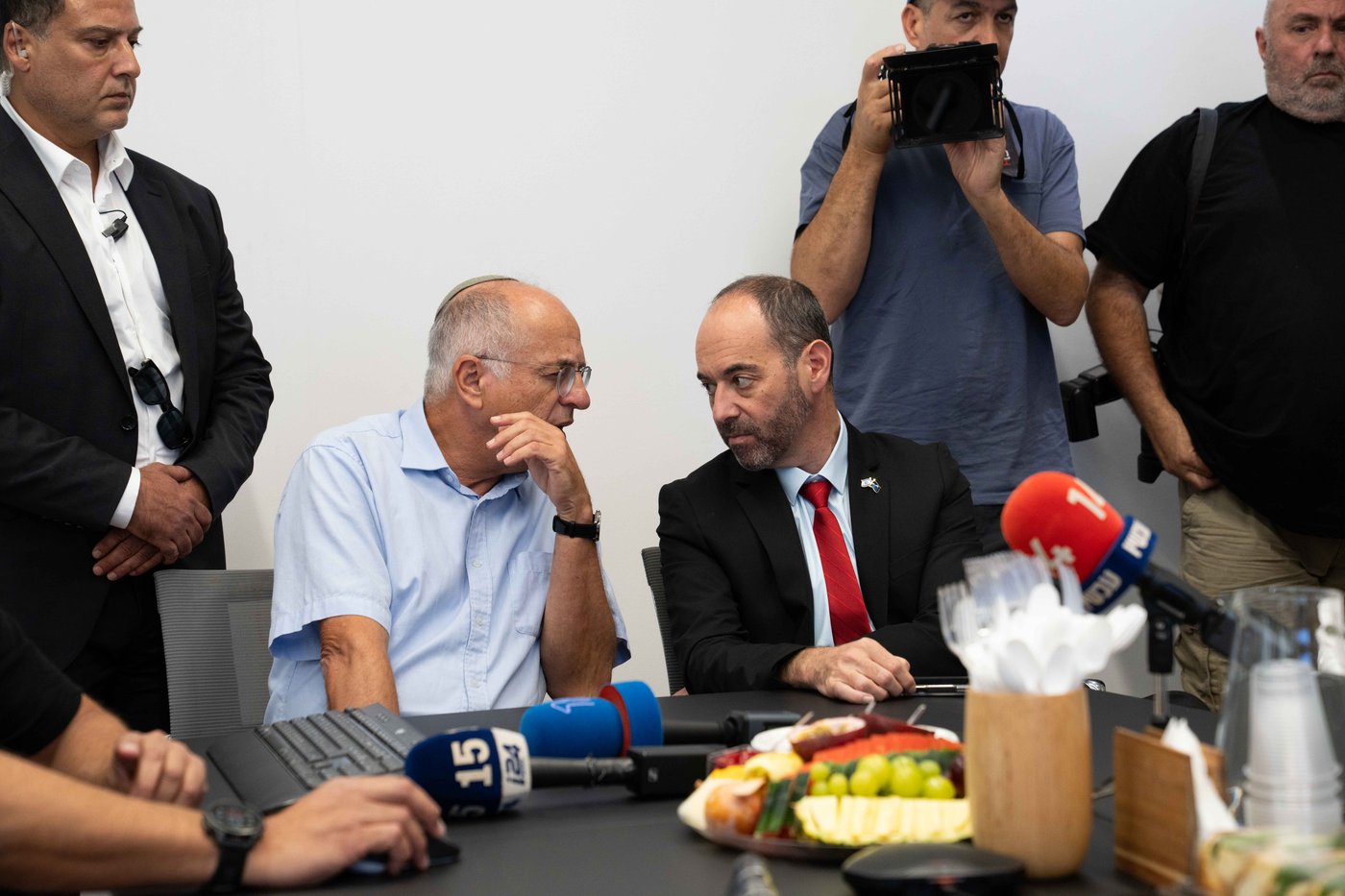 ההכנות לקראת יום הבחירות | צילום: רועי ידובסקי