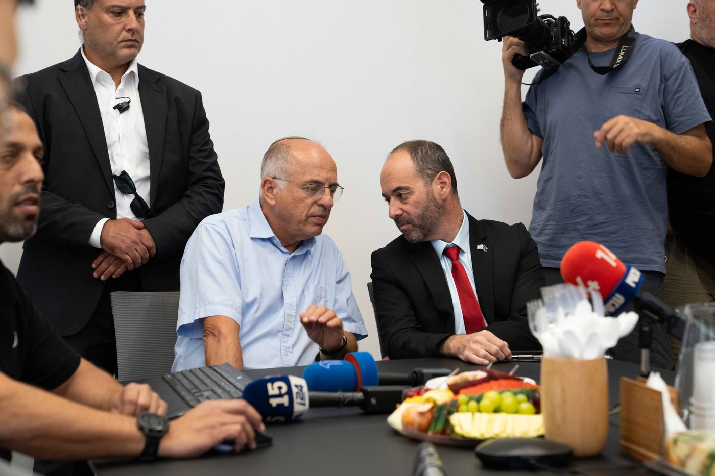 ההכנות לקראת יום הבחירות | צילום: רועי ידובסקי
