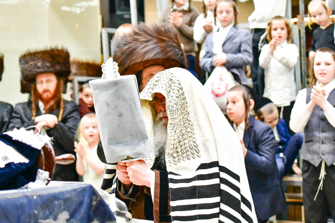 חג הסוכות בחצר הקודש קרעטשניף ירושלים | צילום: שוקי לרר, אברומי בערגער