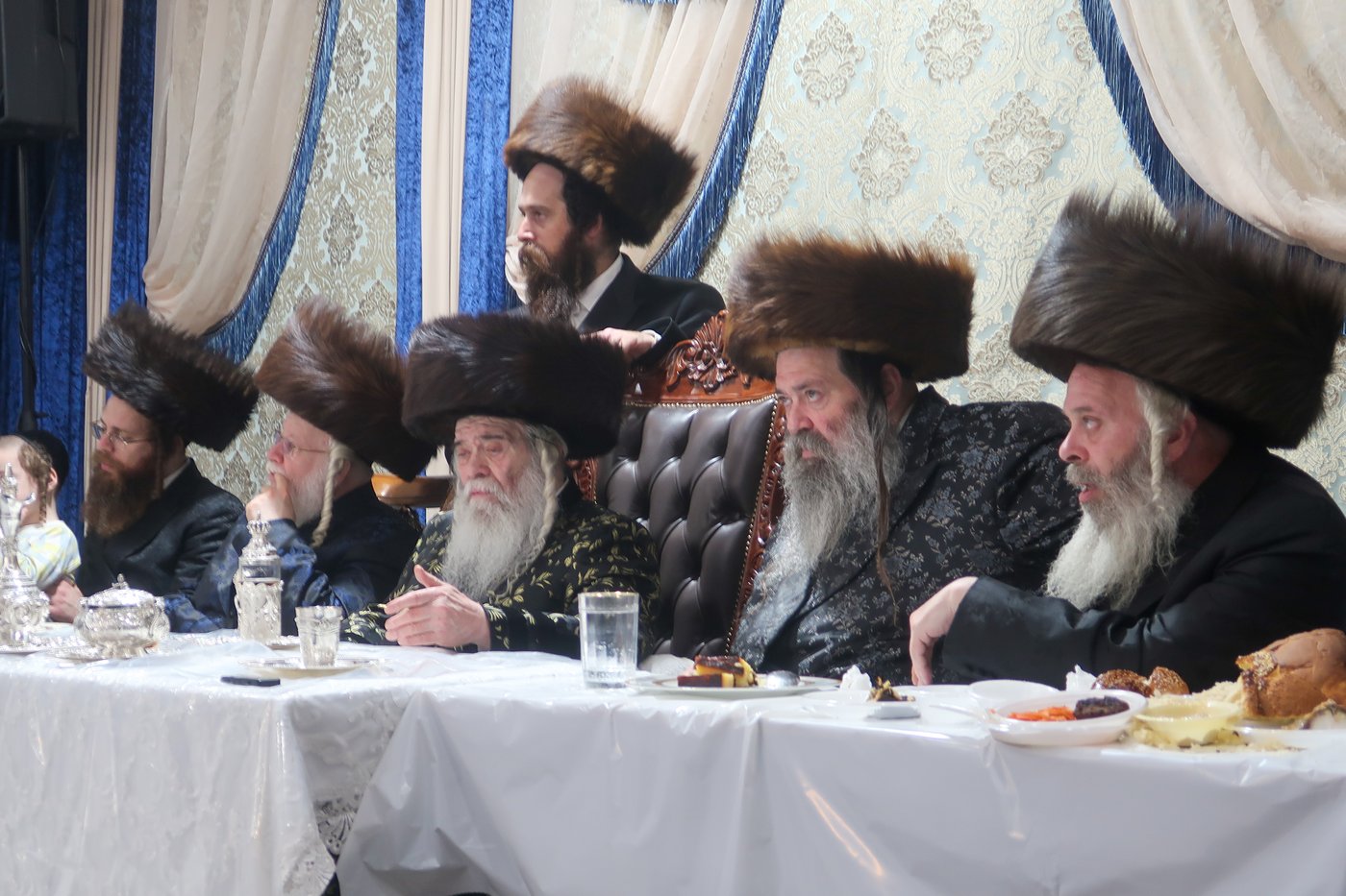 חג הסוכות בחצר הקודש קרעטשניף ירושלים | צילום: שוקי לרר, אברומי בערגער
