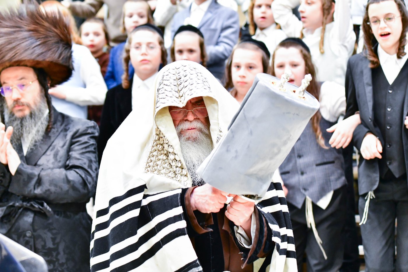 חג הסוכות בחצר הקודש קרעטשניף ירושלים | צילום: שוקי לרר, אברומי בערגער