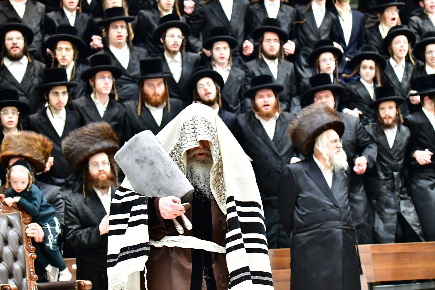 חג הסוכות בחצר הקודש קרעטשניף ירושלים | צילום: שוקי לרר, אברומי בערגער