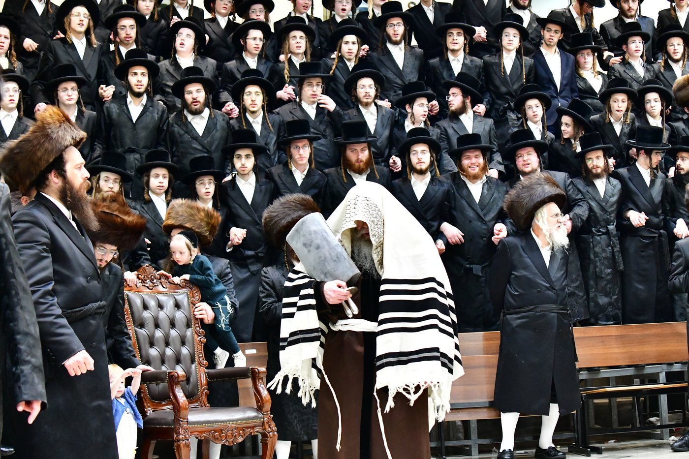 חג הסוכות בחצר הקודש קרעטשניף ירושלים | צילום: שוקי לרר, אברומי בערגער