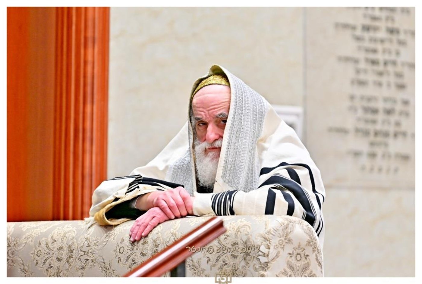 סוכות בחצר הקודש ויז'ניץ | צילום: יהושע פרוכטר