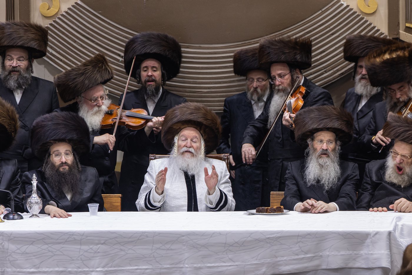 הושענא רבה בחצר הקודש באבוב | צילום: אחים לאנטשעווסקי