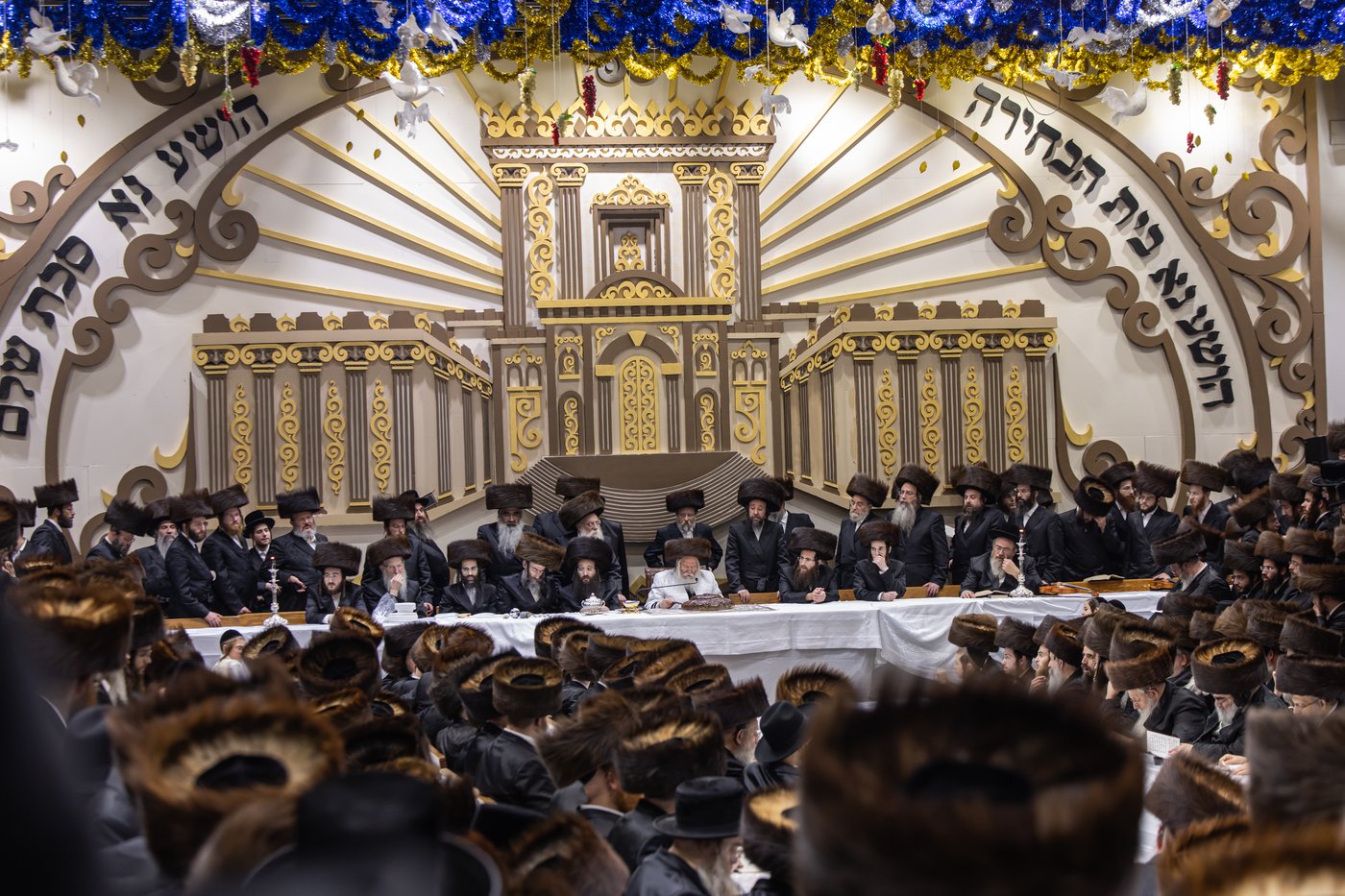 הושענא רבה בחצר הקודש באבוב | צילום: אחים לאנטשעווסקי