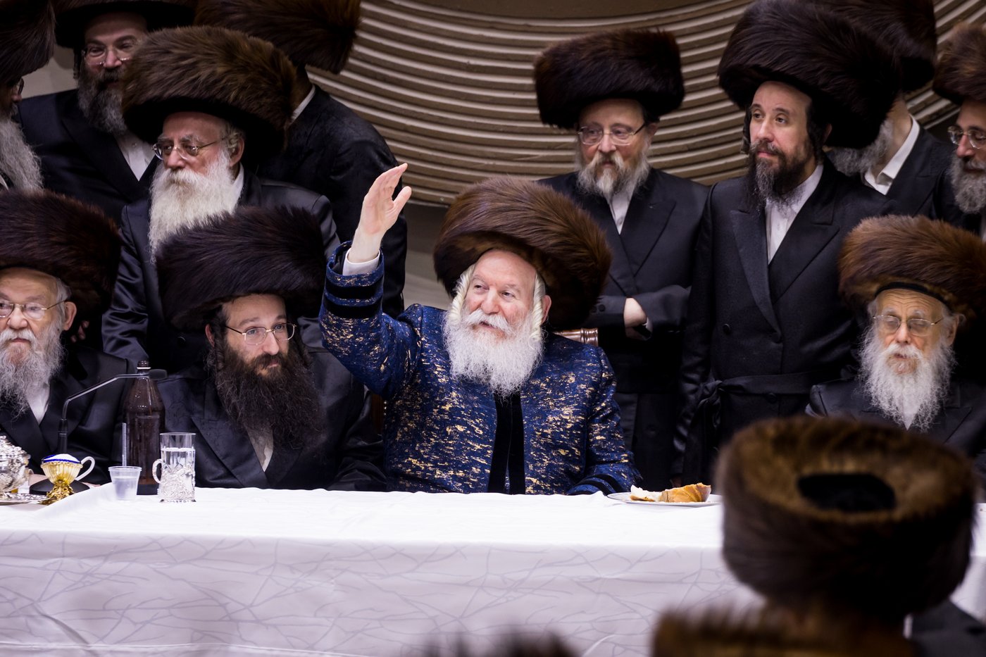סוכות בחצר הקודש באבוב | צילום: אחים לאנטשעווסקי