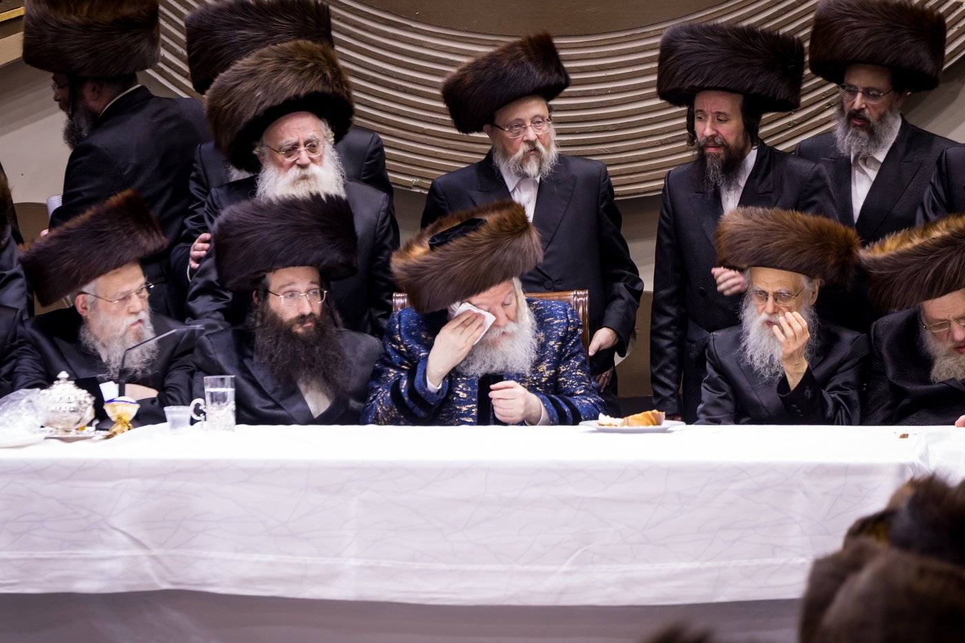 סוכות בחצר הקודש באבוב | צילום: אחים לאנטשעווסקי