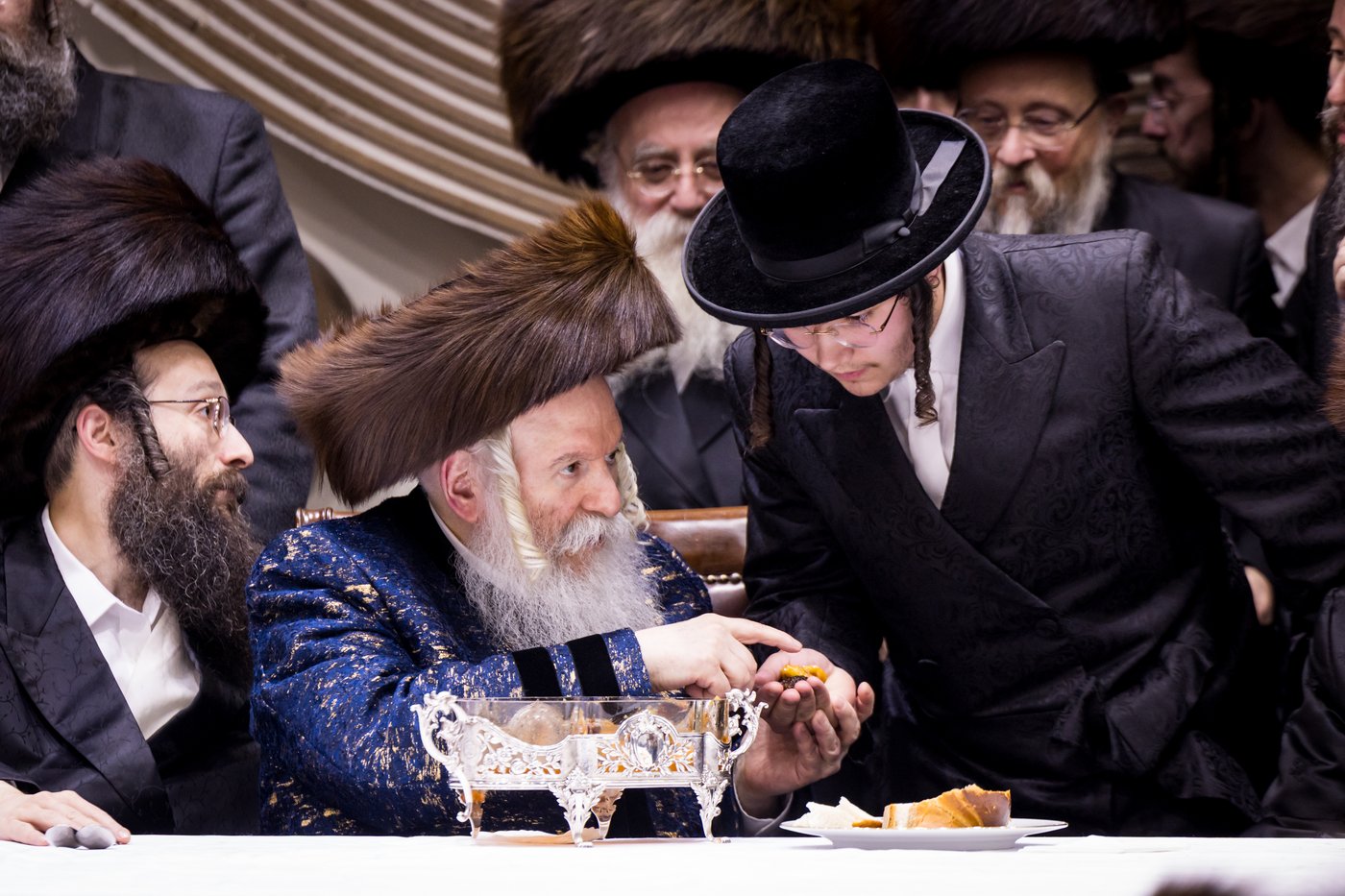 סוכות בחצר הקודש באבוב | צילום: אחים לאנטשעווסקי