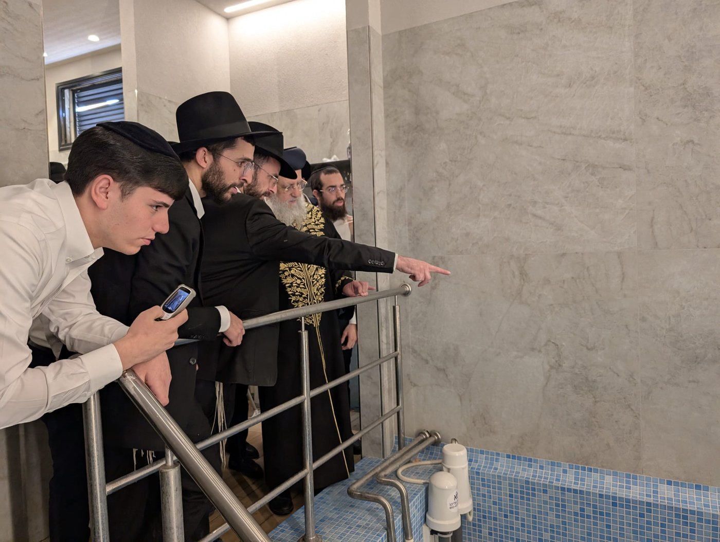 הגר"ד יוסף בקהילת חניכי הישיבות