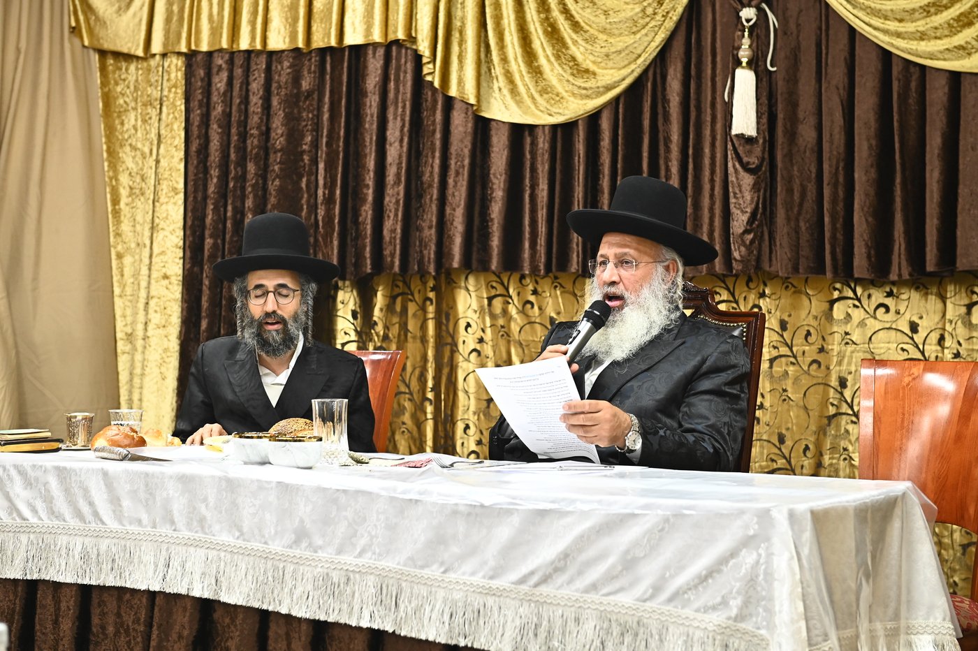 שמחת בית השואבה אצל הגר"ע אלכורת | צילום: שוקי לרר