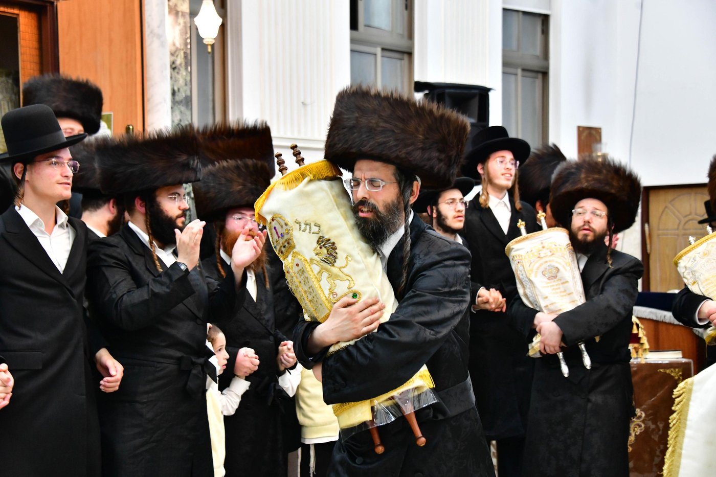 הקפות שניות בחצר זוועהיל | צילום: שוקי לרר