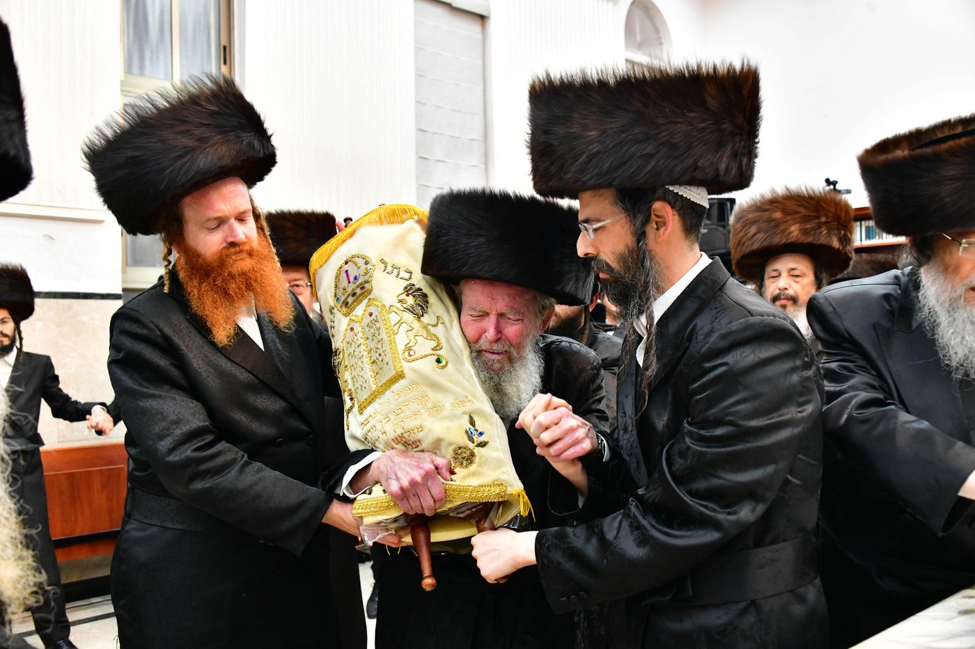 הקפות שניות בחצר זוועהיל | צילום: שוקי לרר