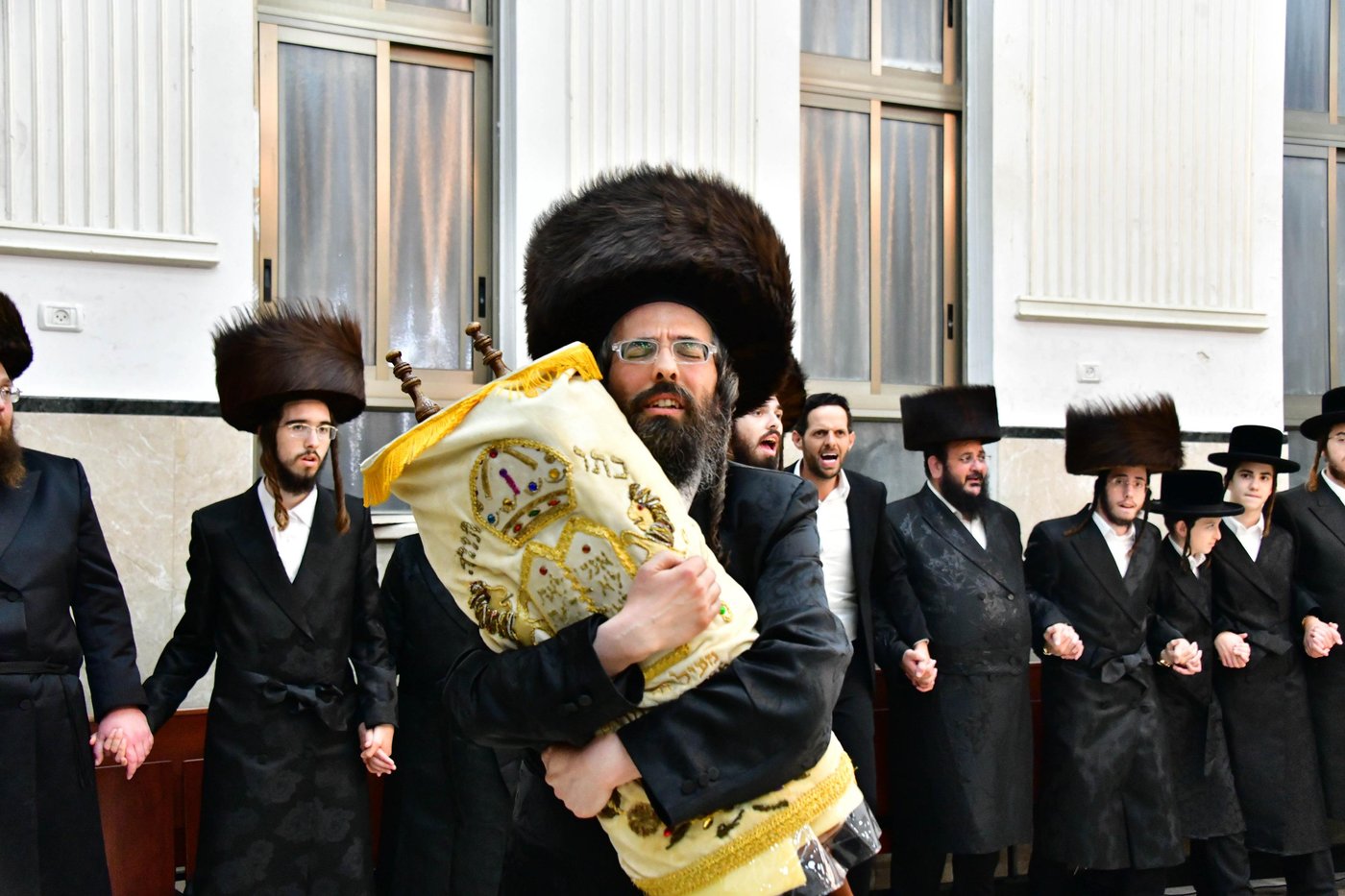 הקפות שניות בחצר זוועהיל | צילום: שוקי לרר