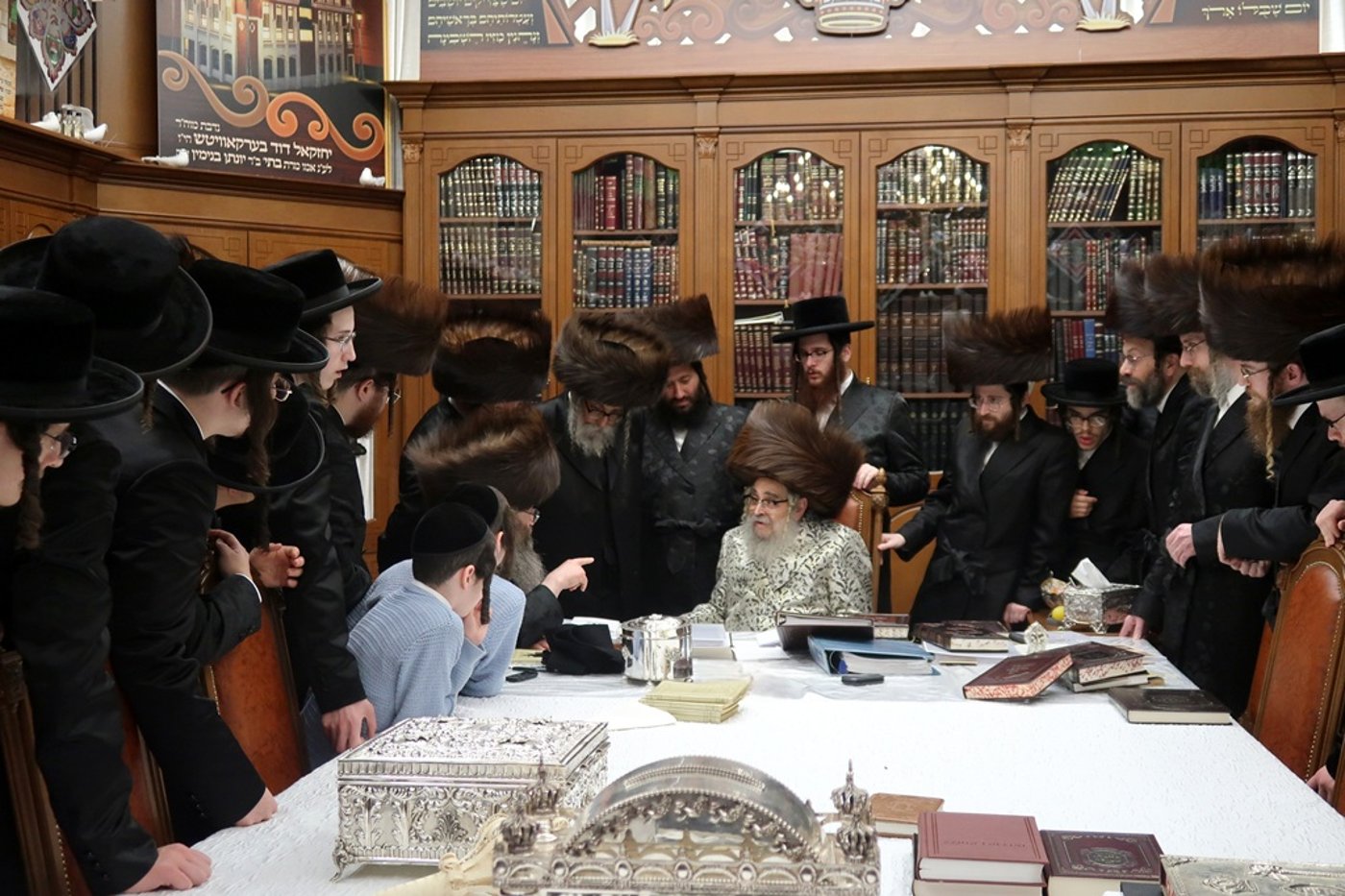 ביקורים בימי המועד בסוכתו של האדמו"ר מסאטמר שליט"א | צילום: בחצרות סאטמאר
