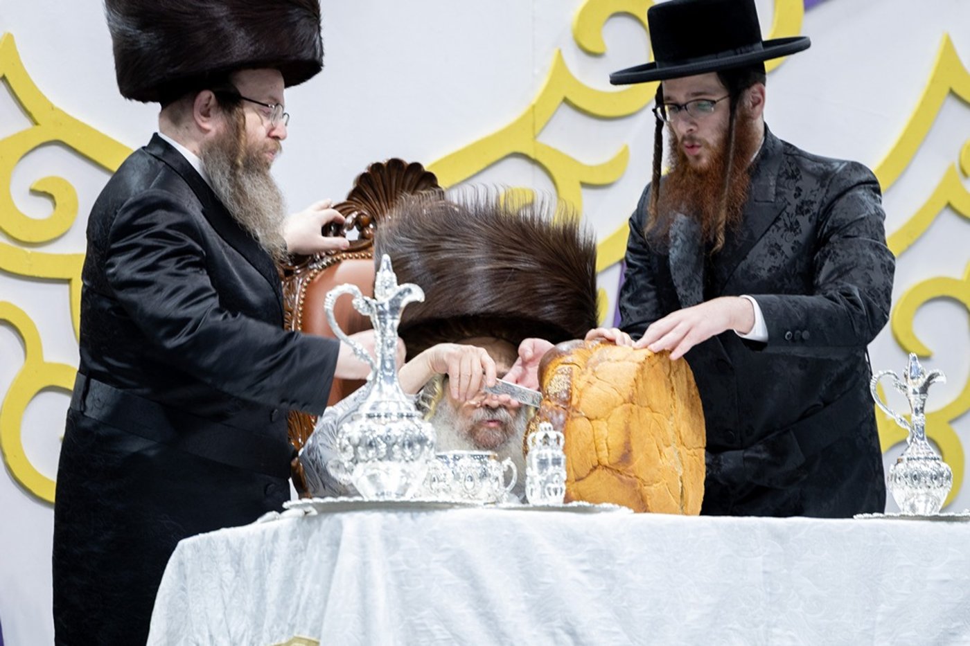 האדמו"ר מסאטמר שליט"א בטיש חול המועד סוכות | צילום: איצי מ. - היי רעז