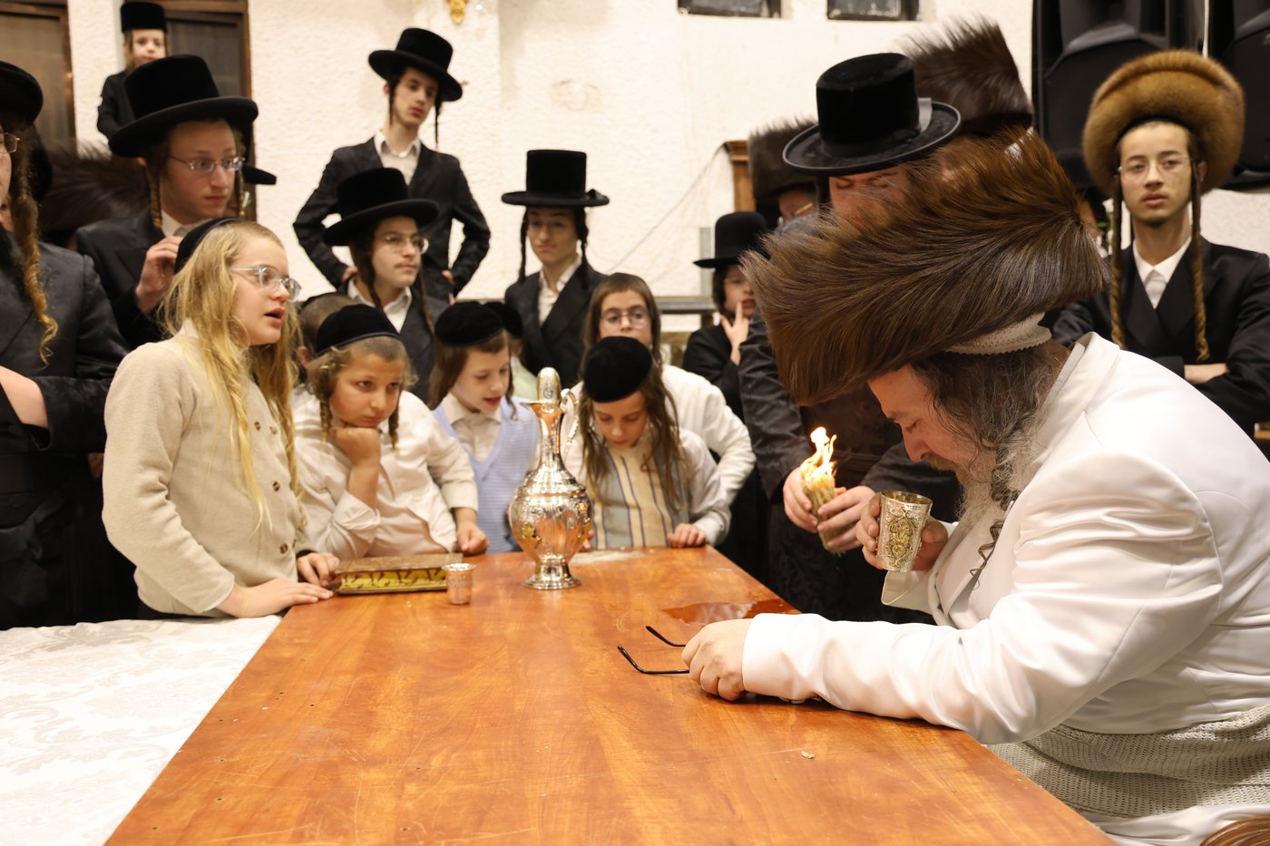 הקפות שניות בחצר הקודש ביאלה בני ברק | צילום: דוד ארזני